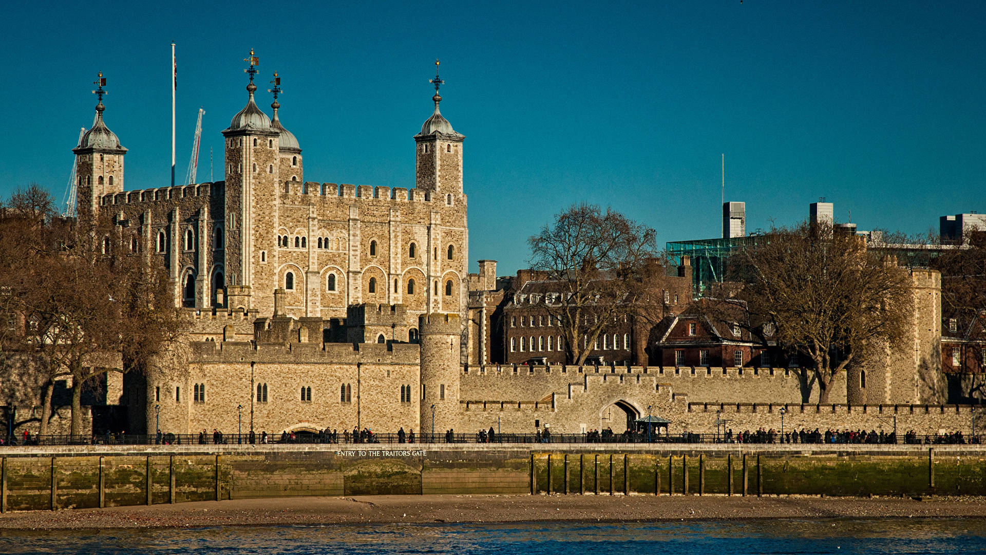 Tower Of London Clear Blue Sky Wallpaper