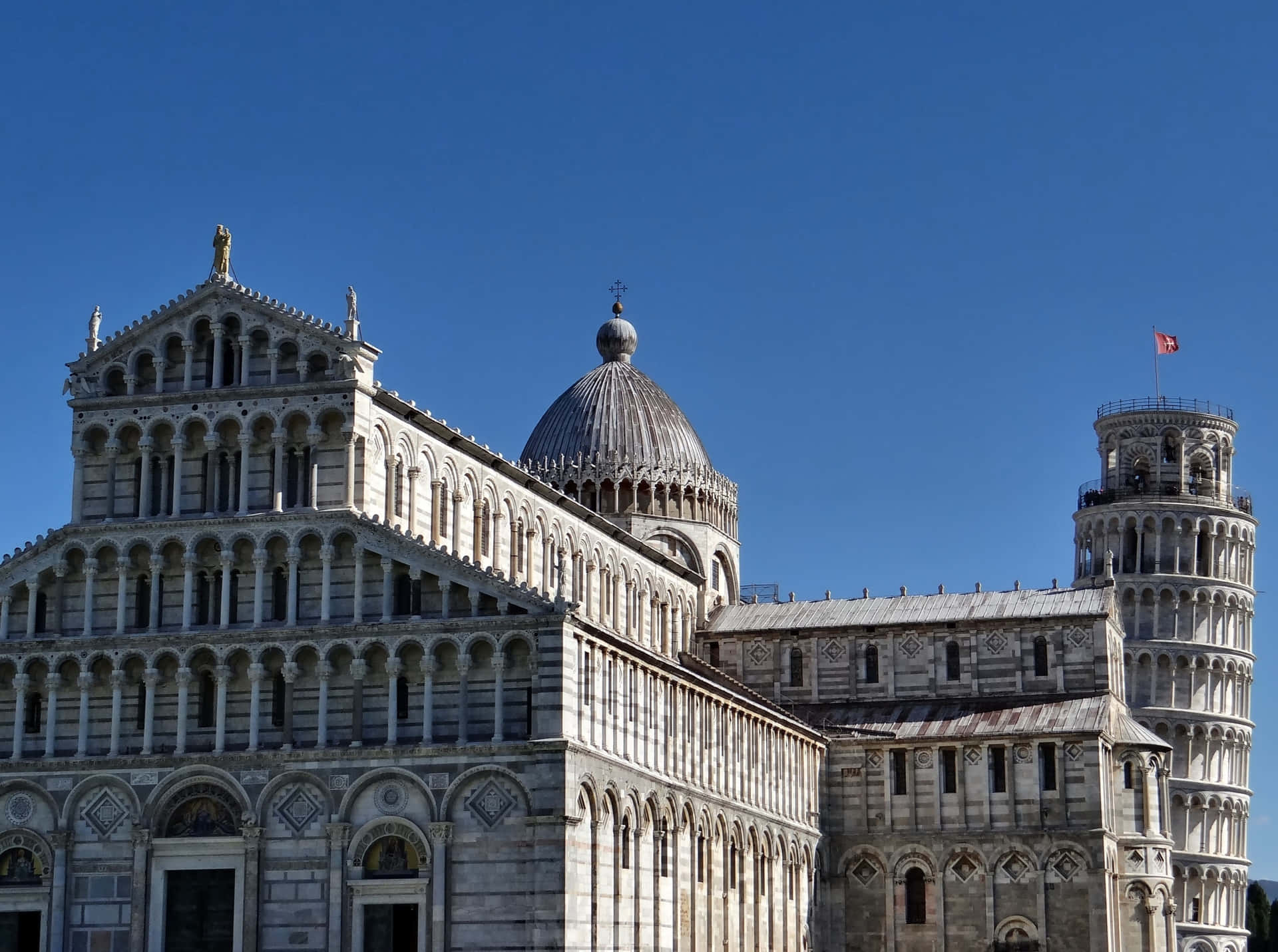 Latorre De Pisa Detrás De La Catedral Fondo de pantalla