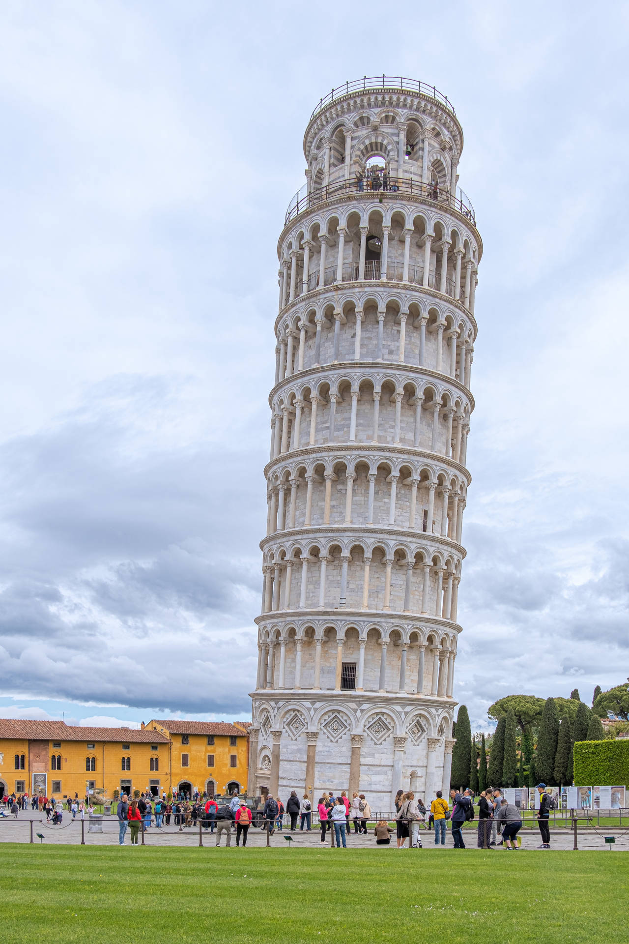 Neigungdes Schiefen Turms Von Pisa Wallpaper