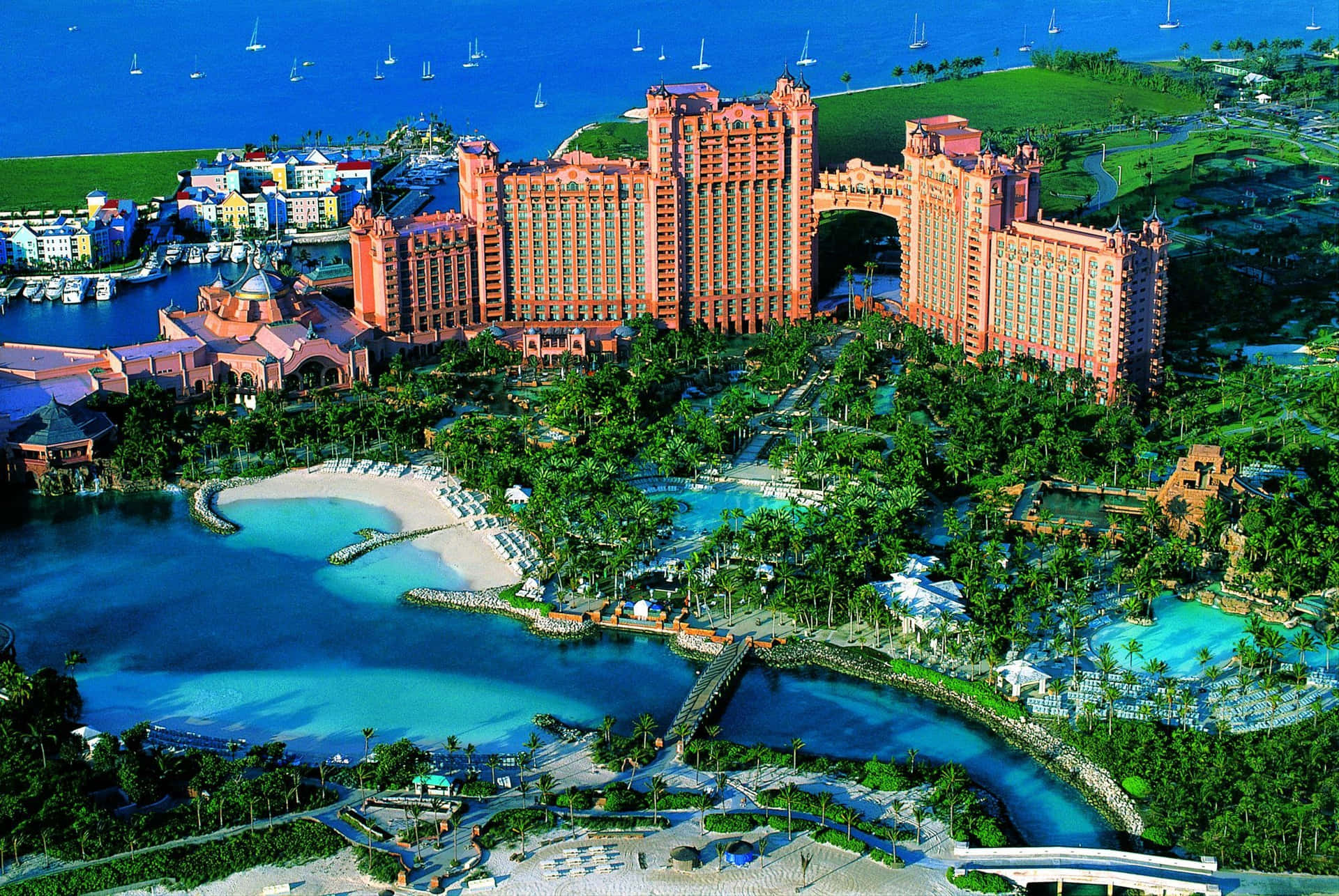 Towering Buildings In Atlantis Resort Wallpaper
