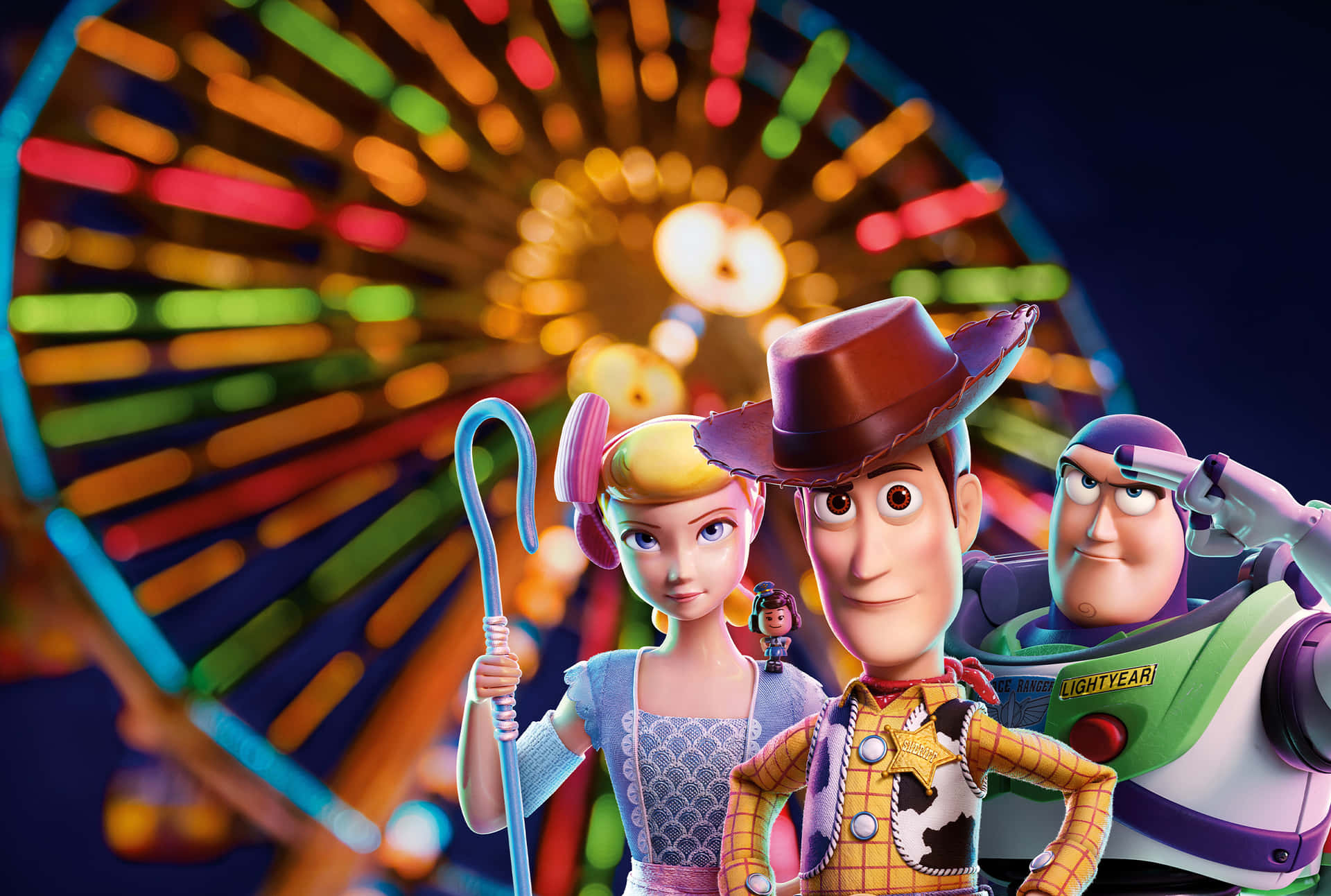 Komoch Följ Med Woody Och Hans Vänner På Ett Nytt Äventyr I Toy Story 4 Med Din Dator- Eller Mobiltapet.