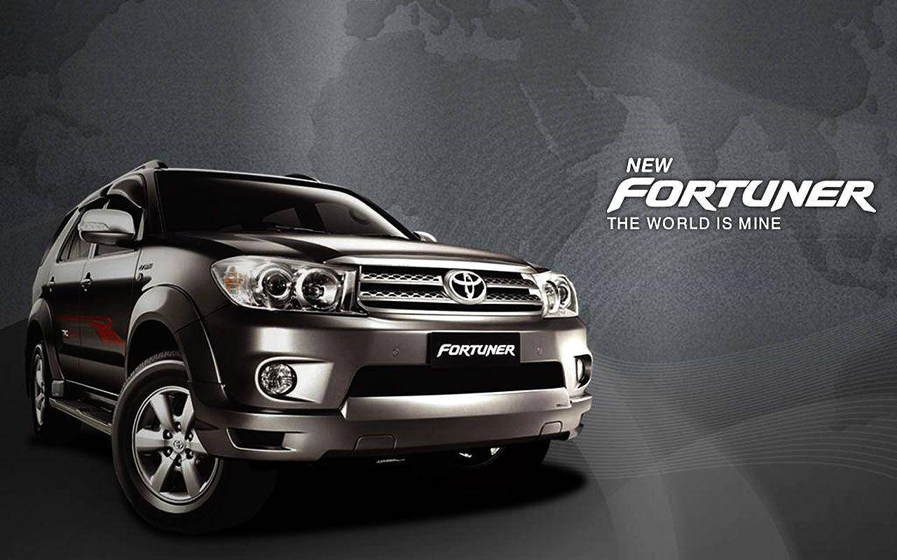 Toyota Fortuner G Model Wallpaper
