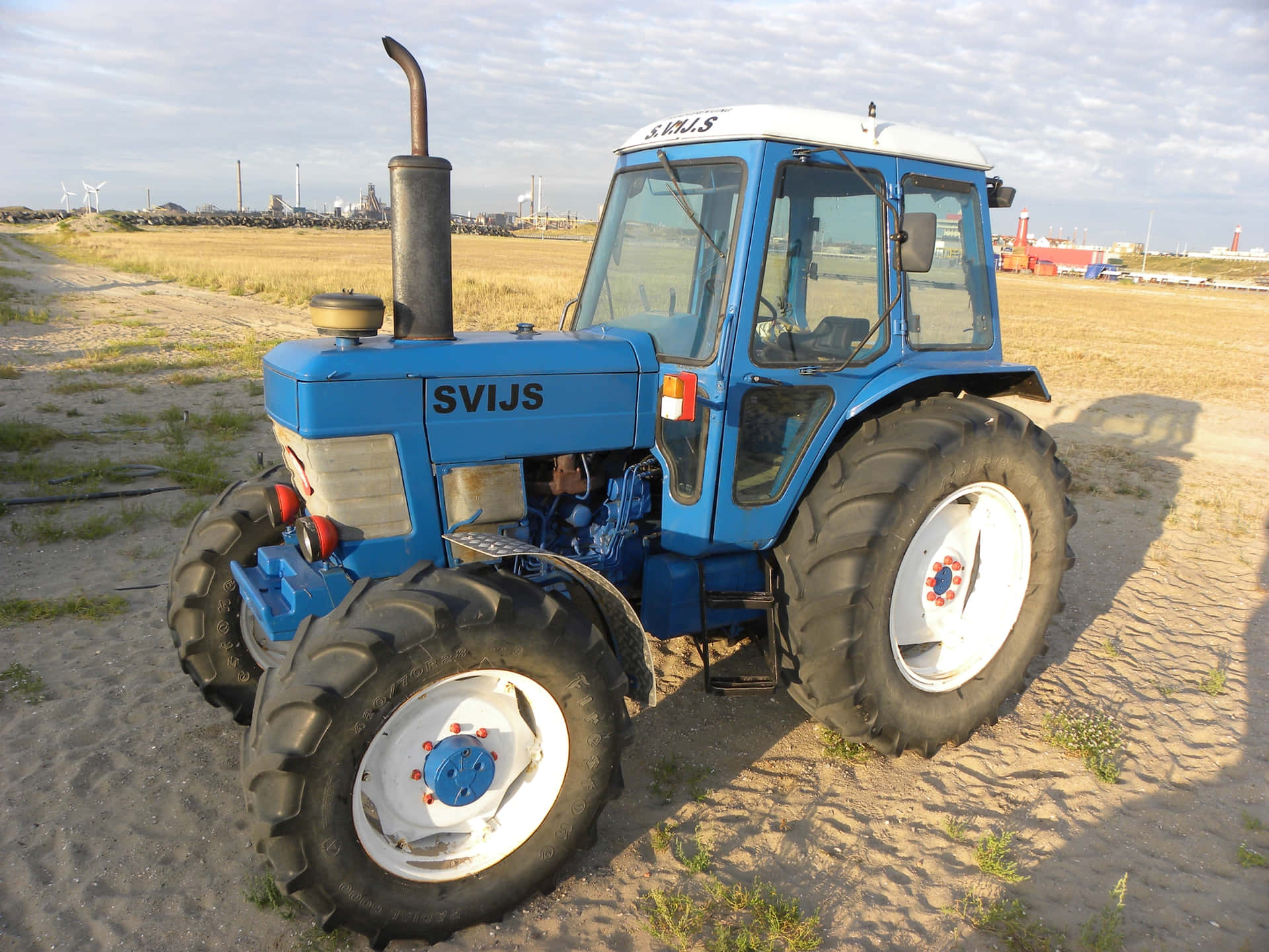 Ford 6710 Tractor Picture