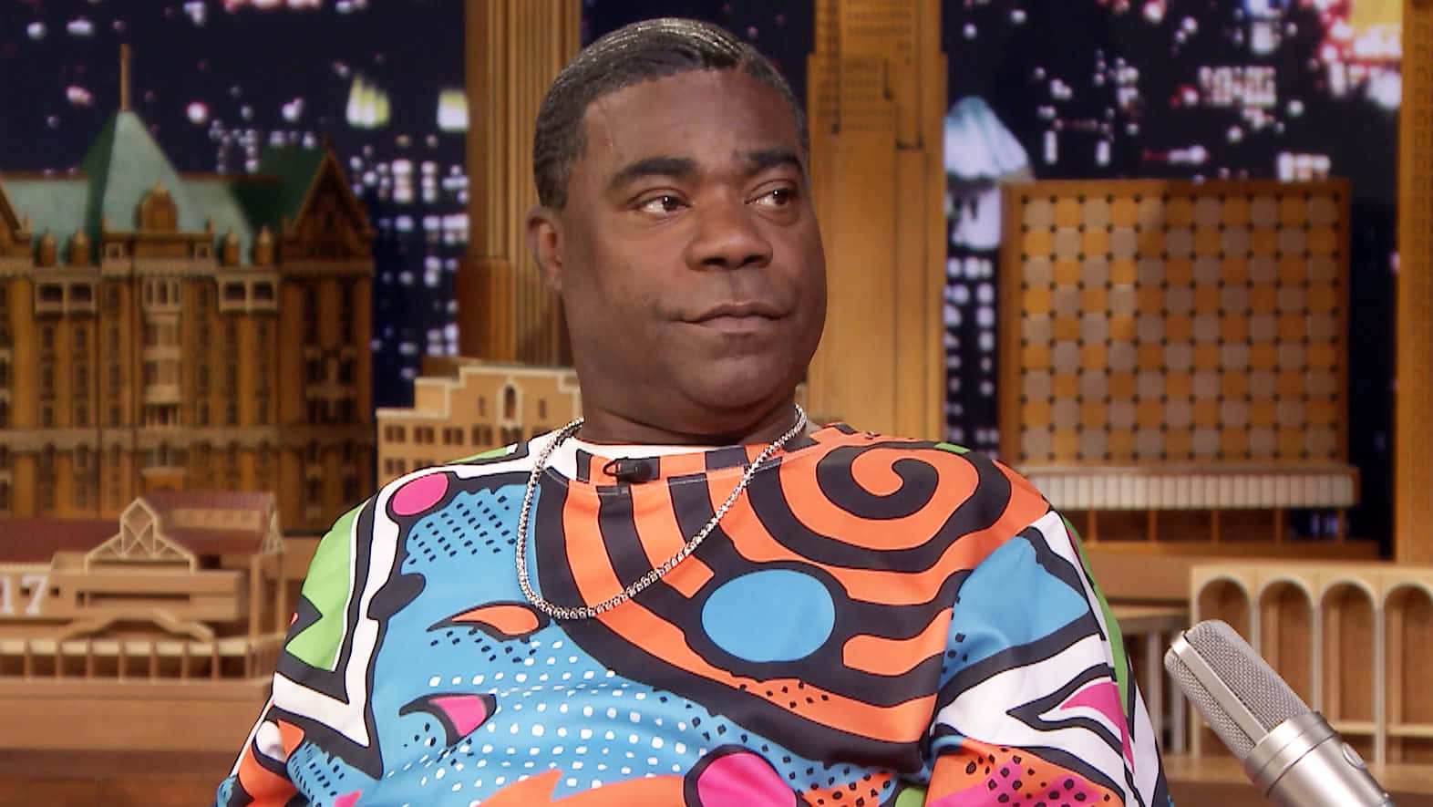 Tracymorgan Sonriendo En Un Evento Fondo de pantalla