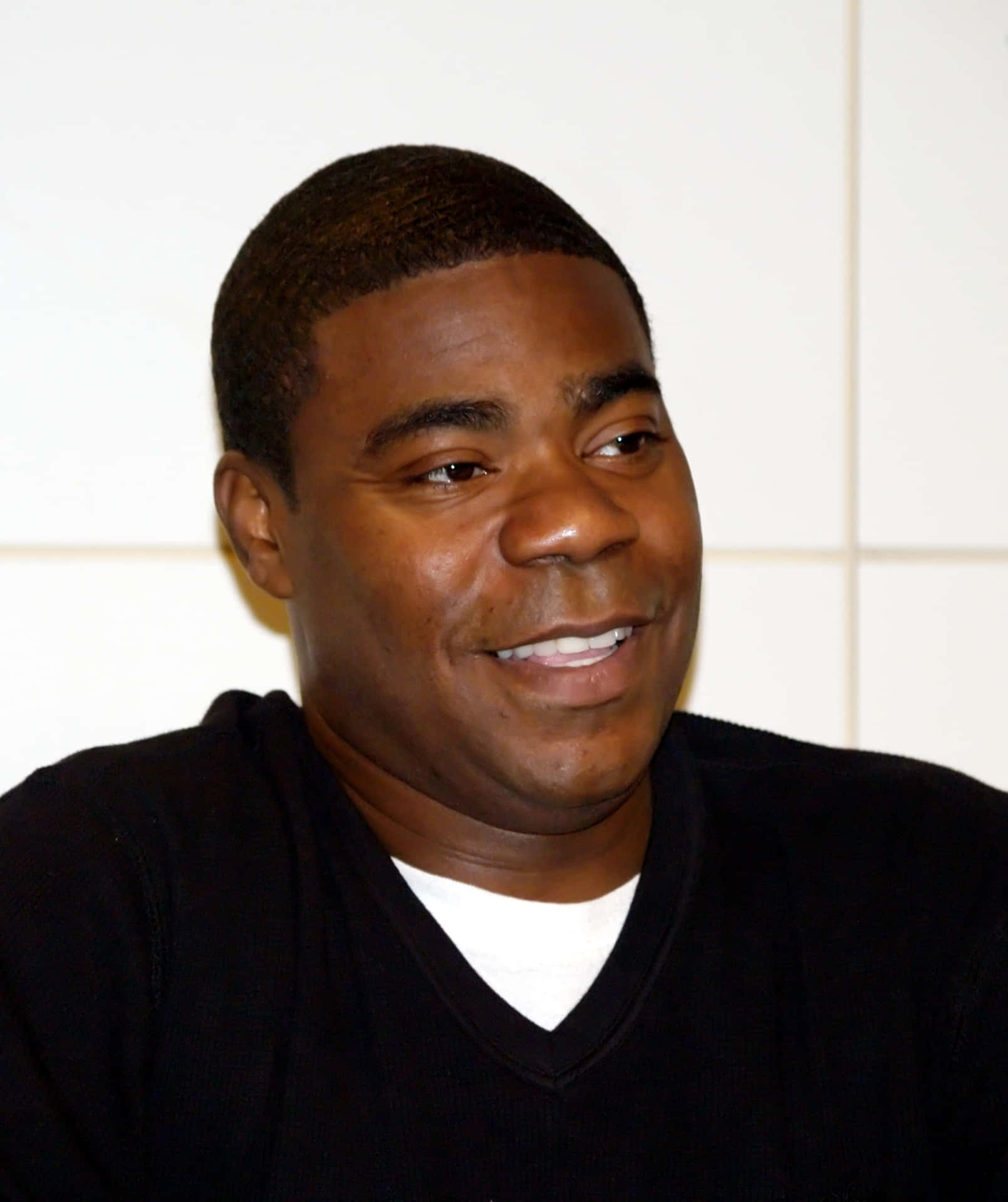 Tracy Morgan Posing for a Photoshoot Wallpaper