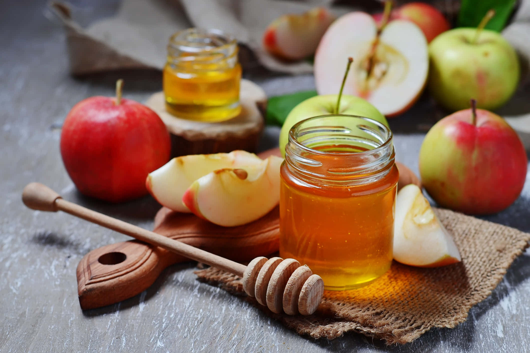 Traditional Apples And Honey For Rosh Hashanah Wallpaper