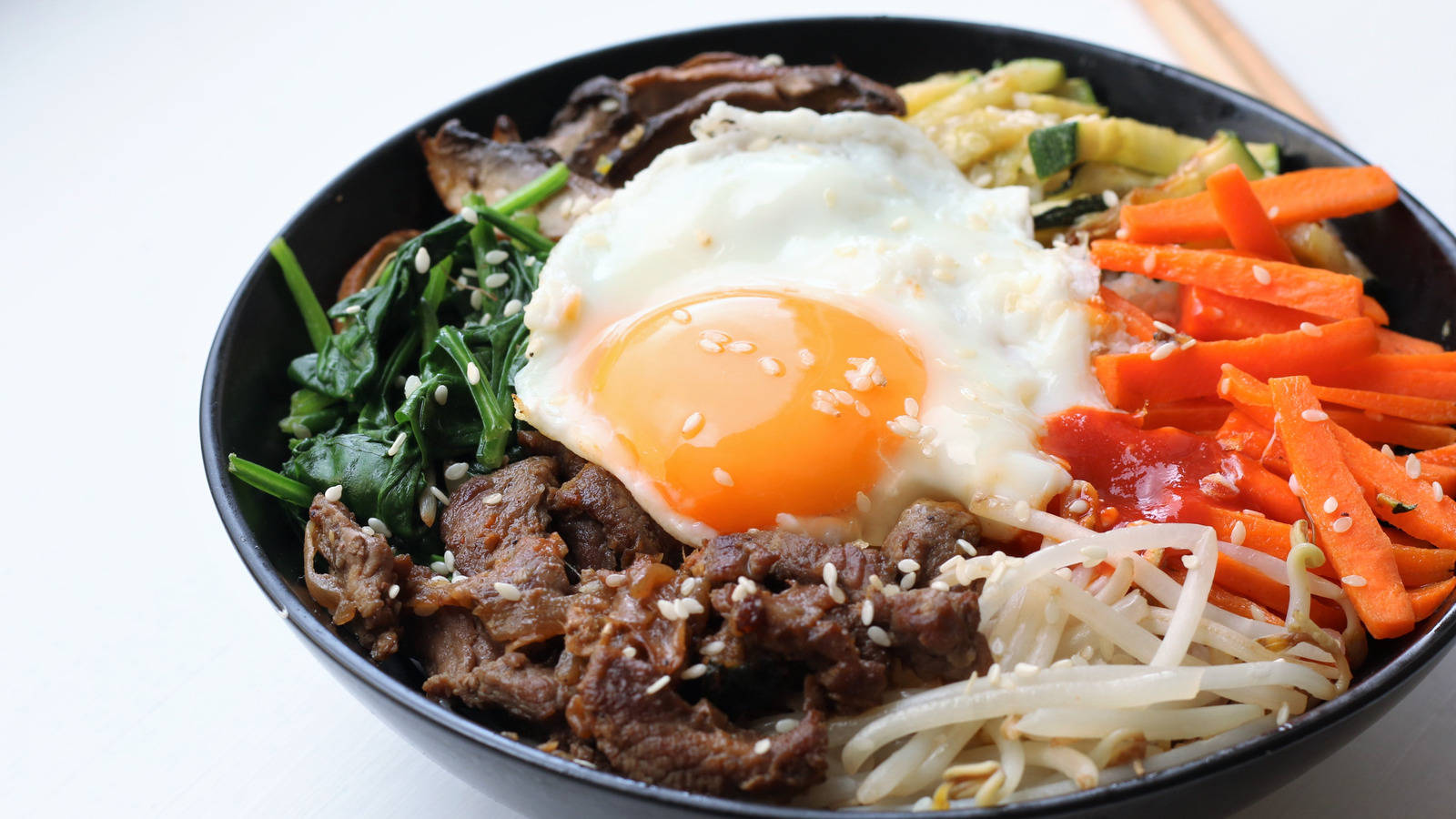 Traditional Bibimbap Sprinkled With Sesame Seeds Wallpaper