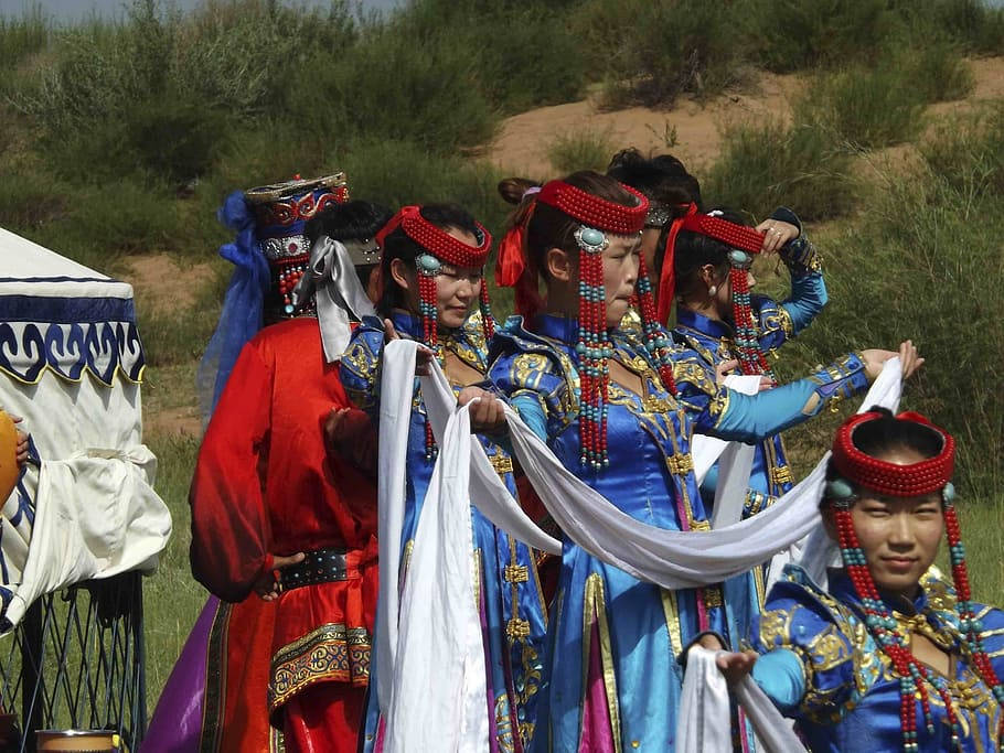 Danzatradicional De Mongolia. Fondo de pantalla