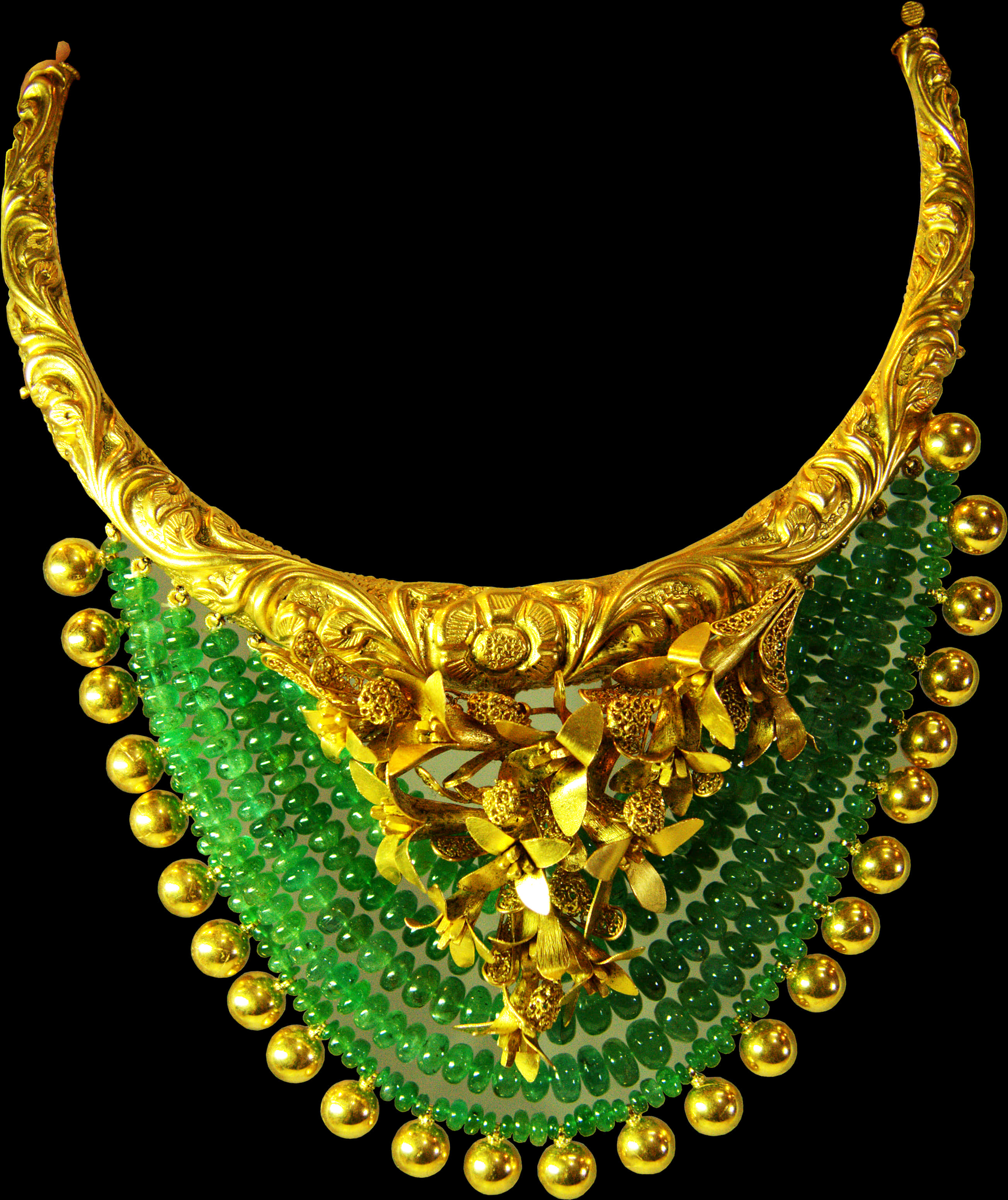 Traditional Indian Gold Necklace With Green Beads PNG