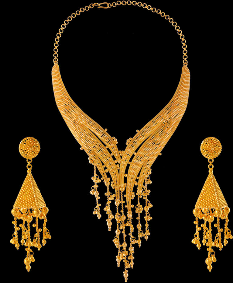 Traditional Indian Gold Necklaceand Earrings Set PNG