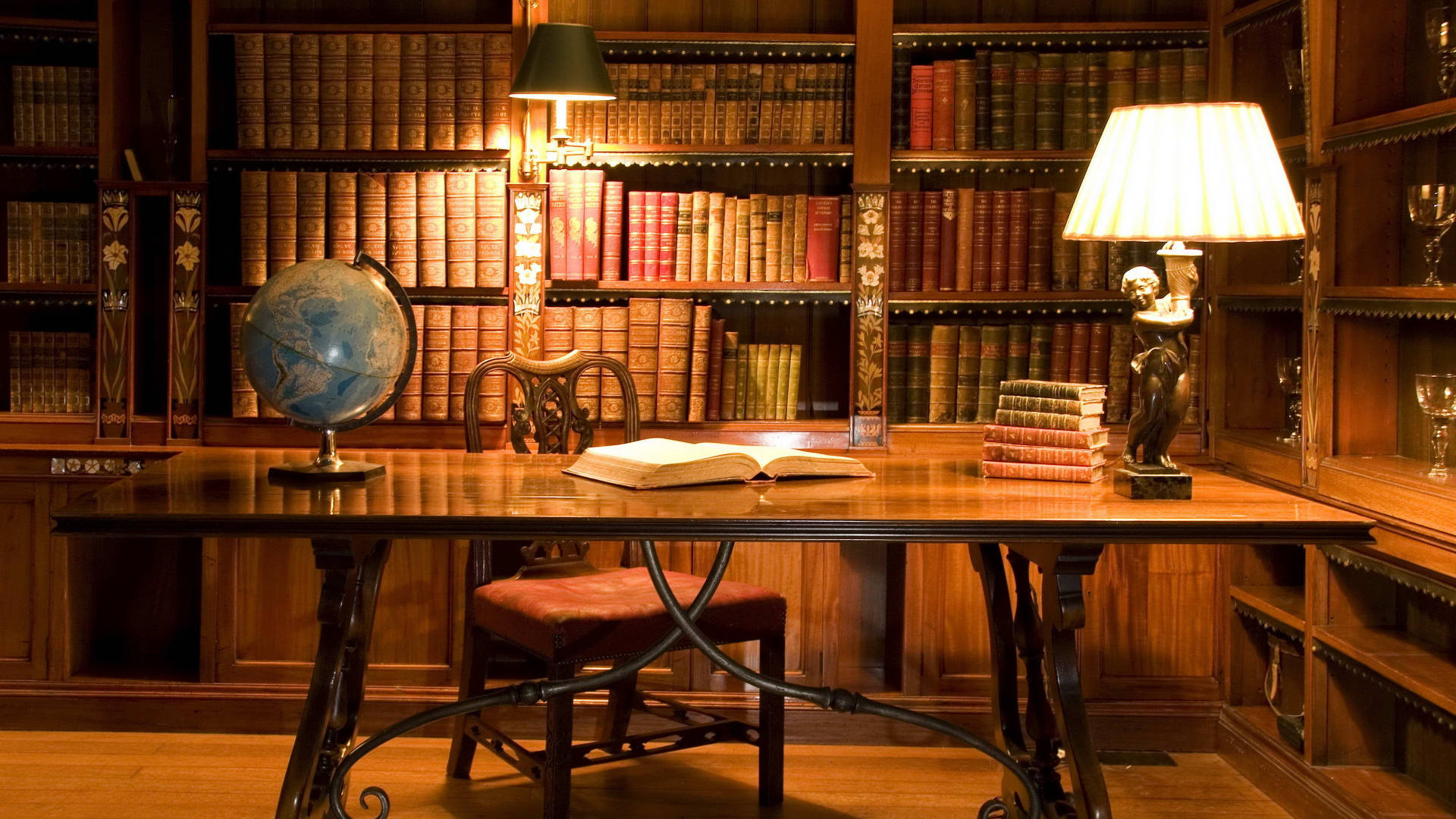Traditional Library Desk Wallpaper