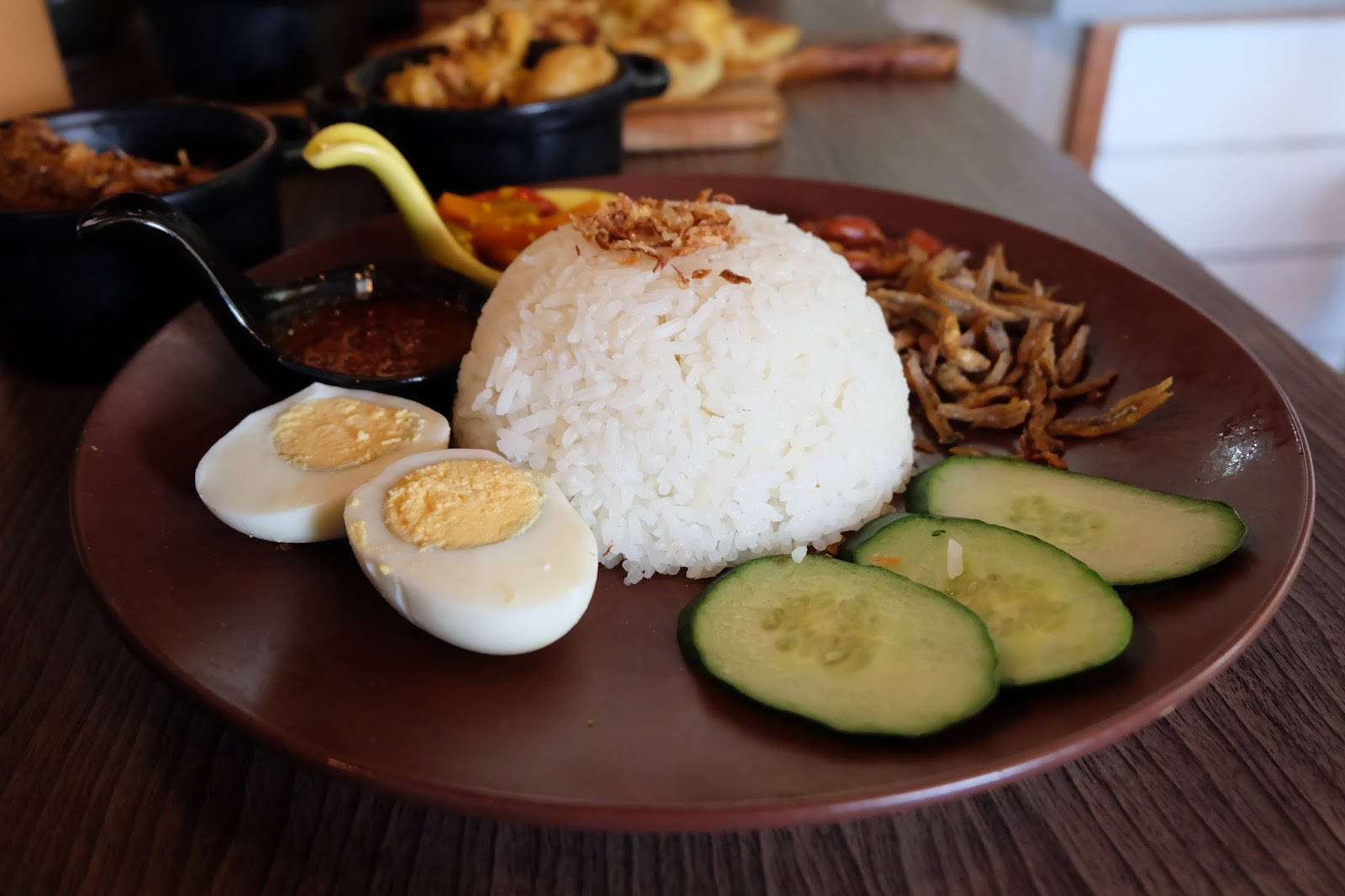 Traditionel malaysisk mad Nasi Lemak Wallpaper