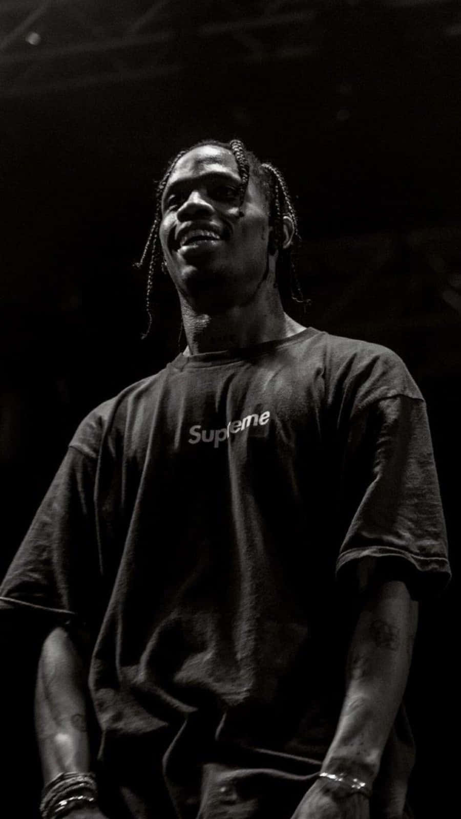 Get inspired with Travis Scott's iPhone featuring a custom rose cover Wallpaper