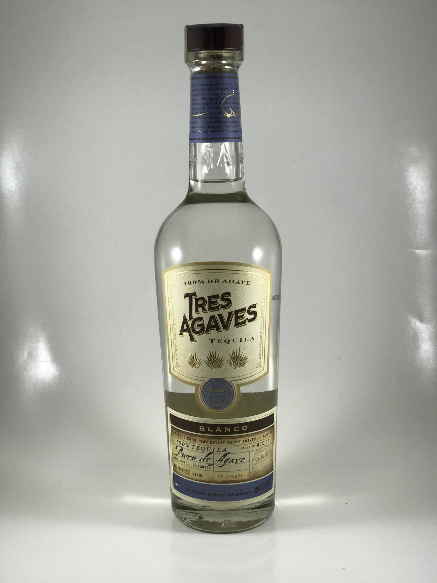 Premium Tres Agaves Blanco Tequila Elegance Wallpaper