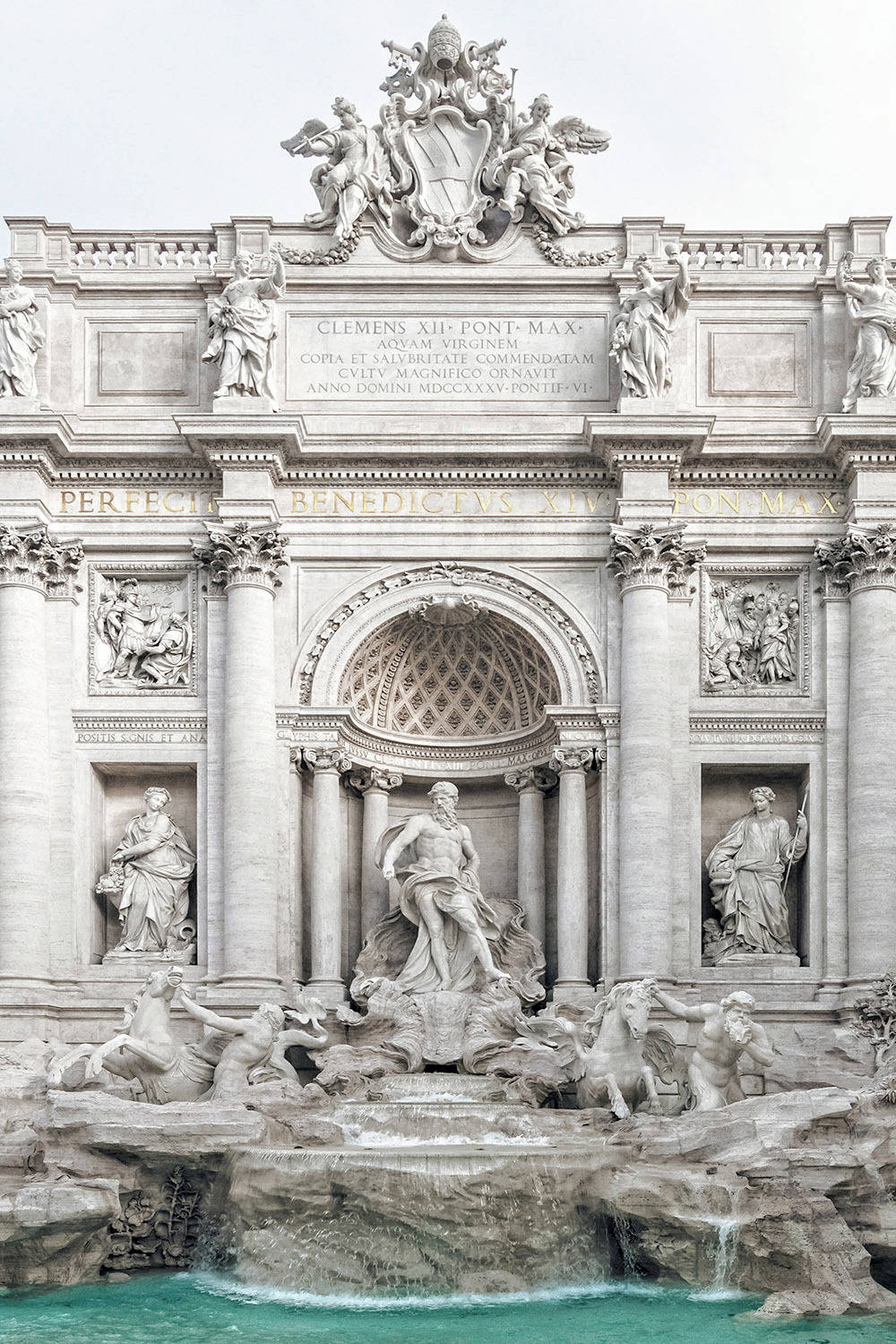 Trevibrunnen In Rom Wallpaper