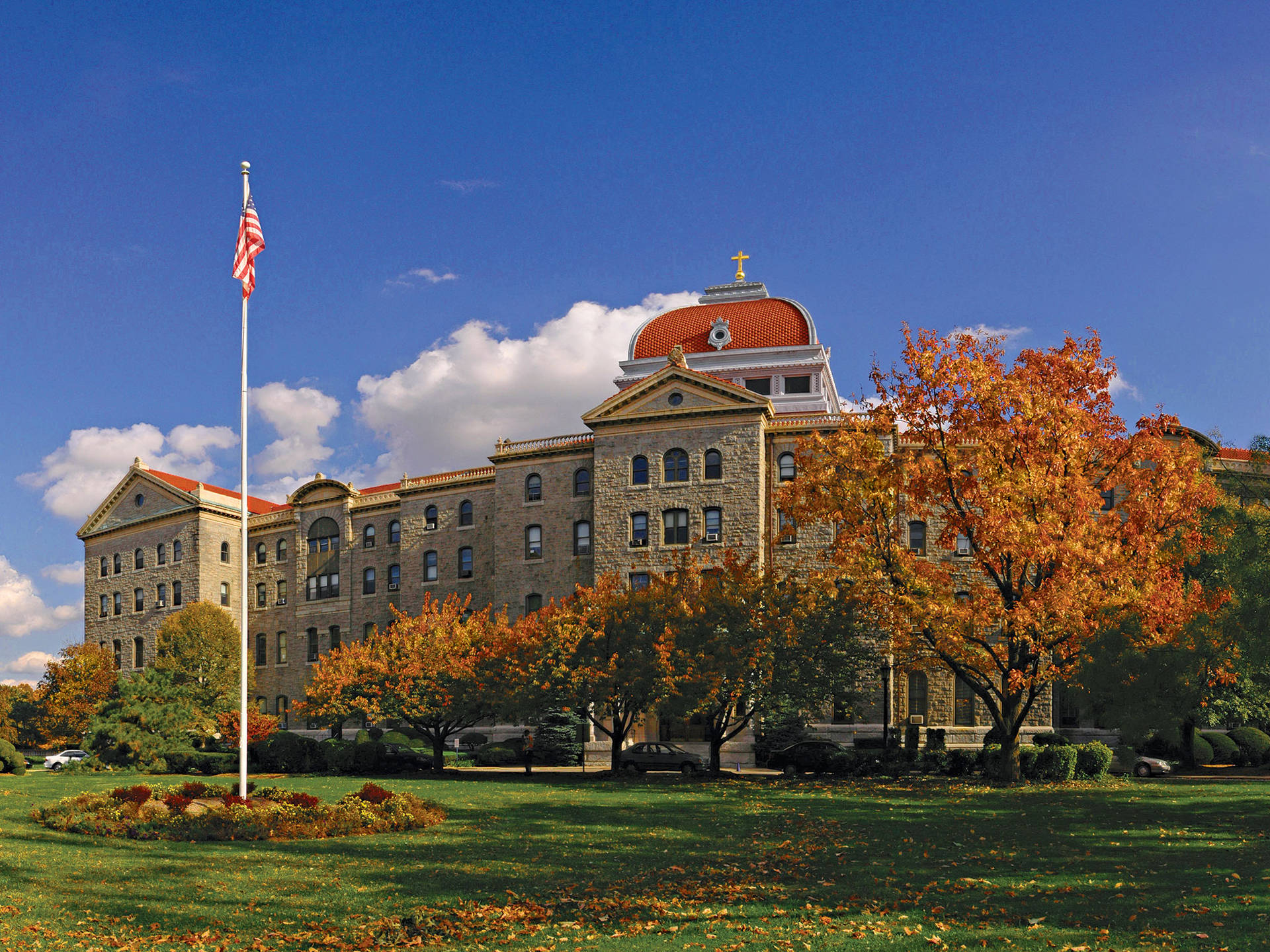 Majestic View of Trinity Washington University's School Building Wallpaper