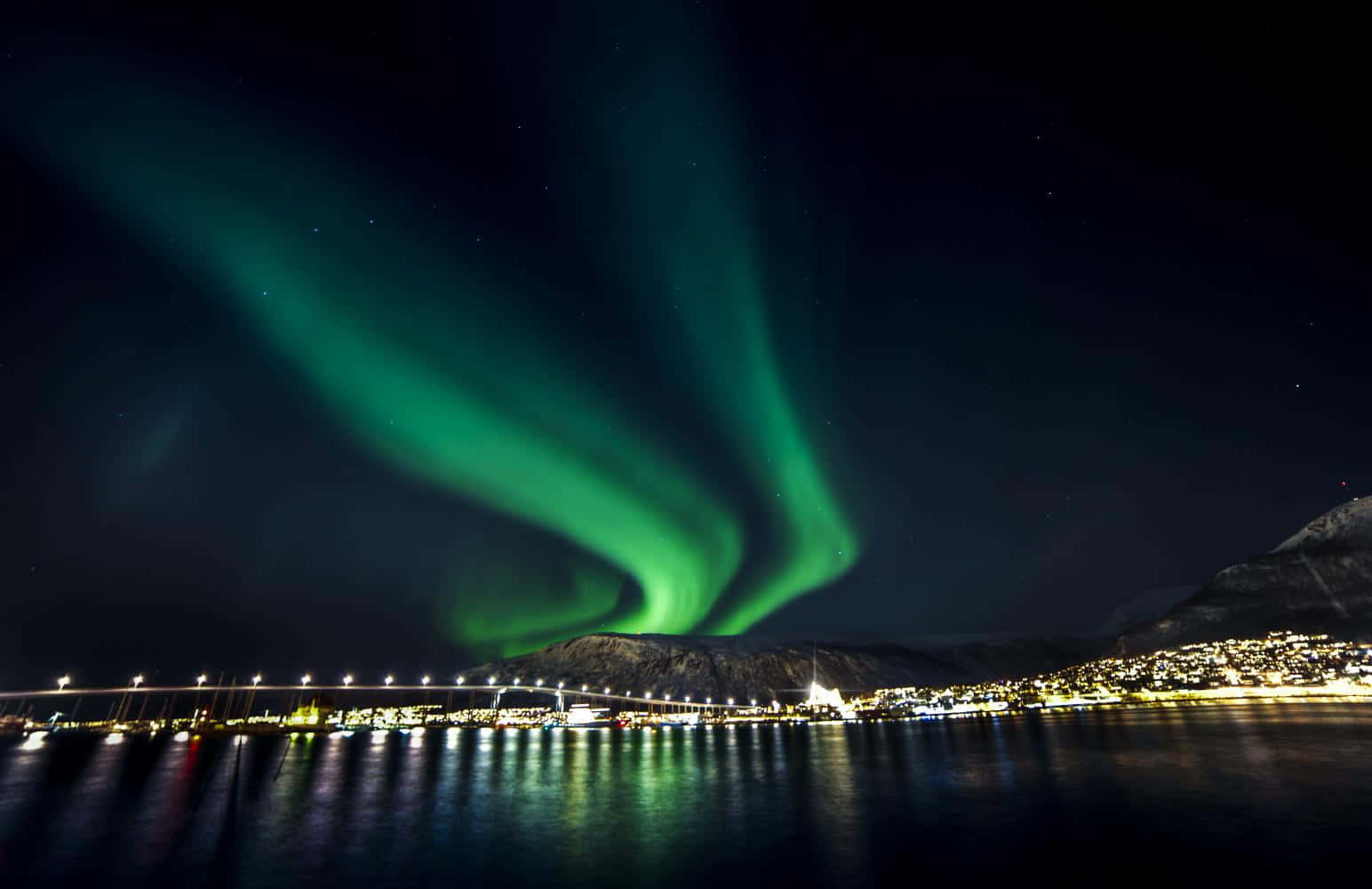 Tromso Northern Lights Over Bridge Wallpaper