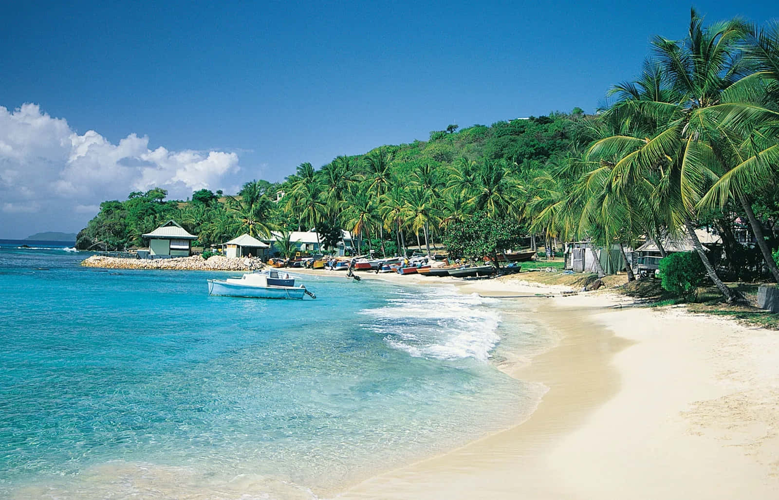 Paradis De Plage Tropicale À Saint-vincent Et Les Grenadines Fond d'écran