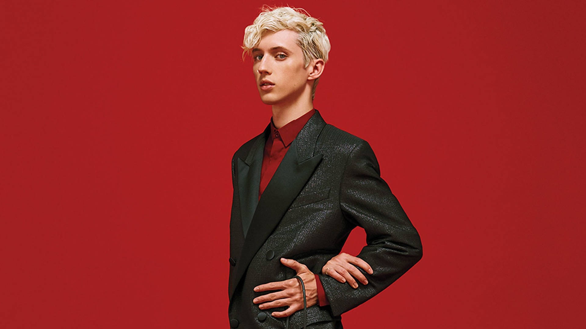 Troye Sivan Hot Red Wallpaper