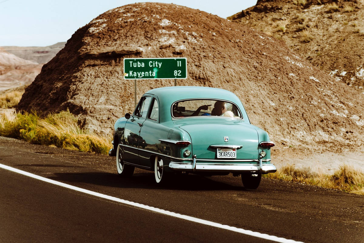 Carro Vintage De Tuba City, Arizona. Papel de Parede