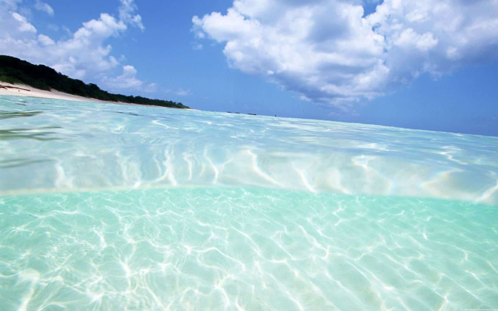 Tumblripad Oceano Azzurro Brillante Sfondo