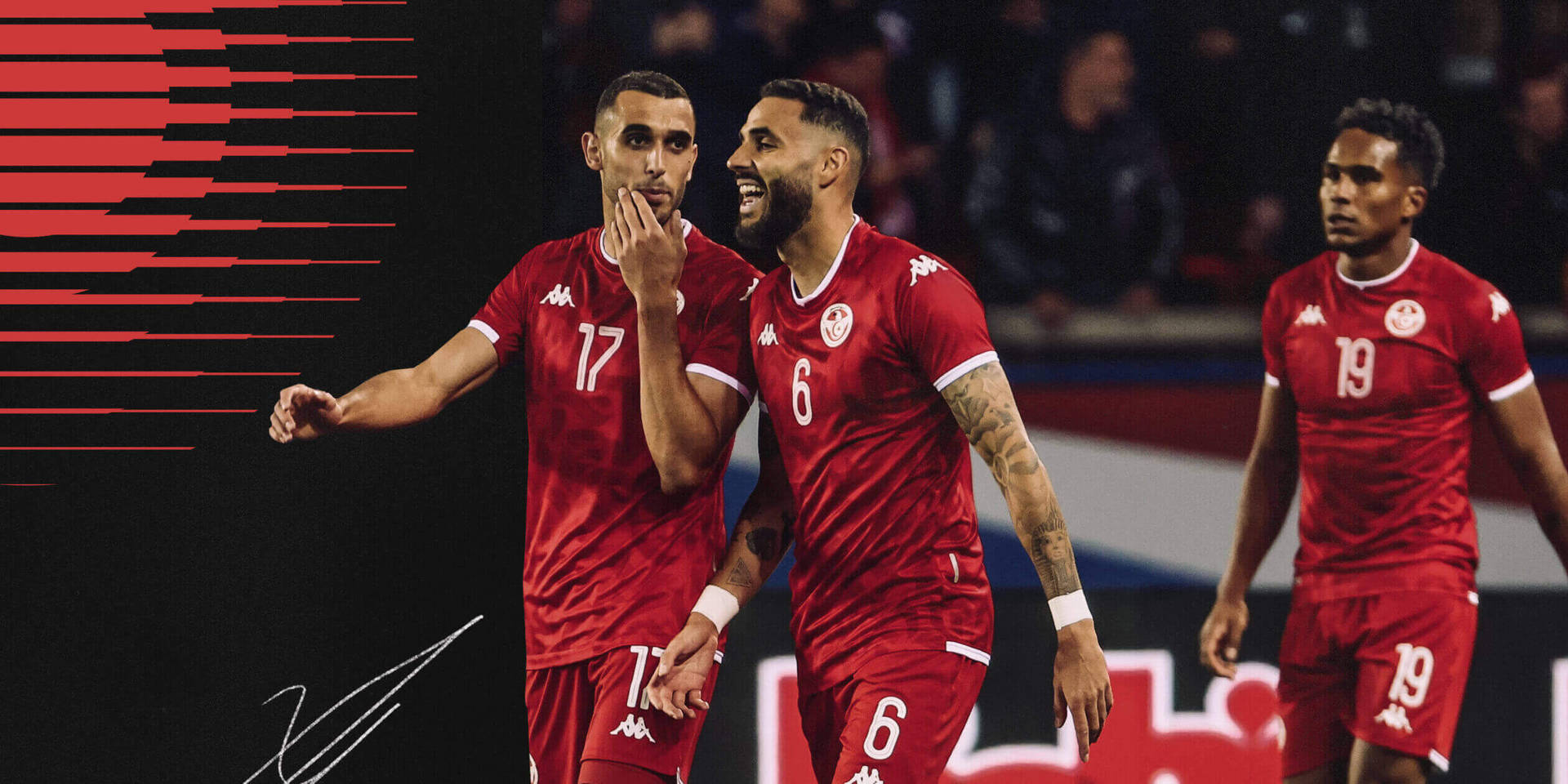 Spielerder Tunesischen Nationalmannschaft Auf Dem Fußballplatz Wallpaper