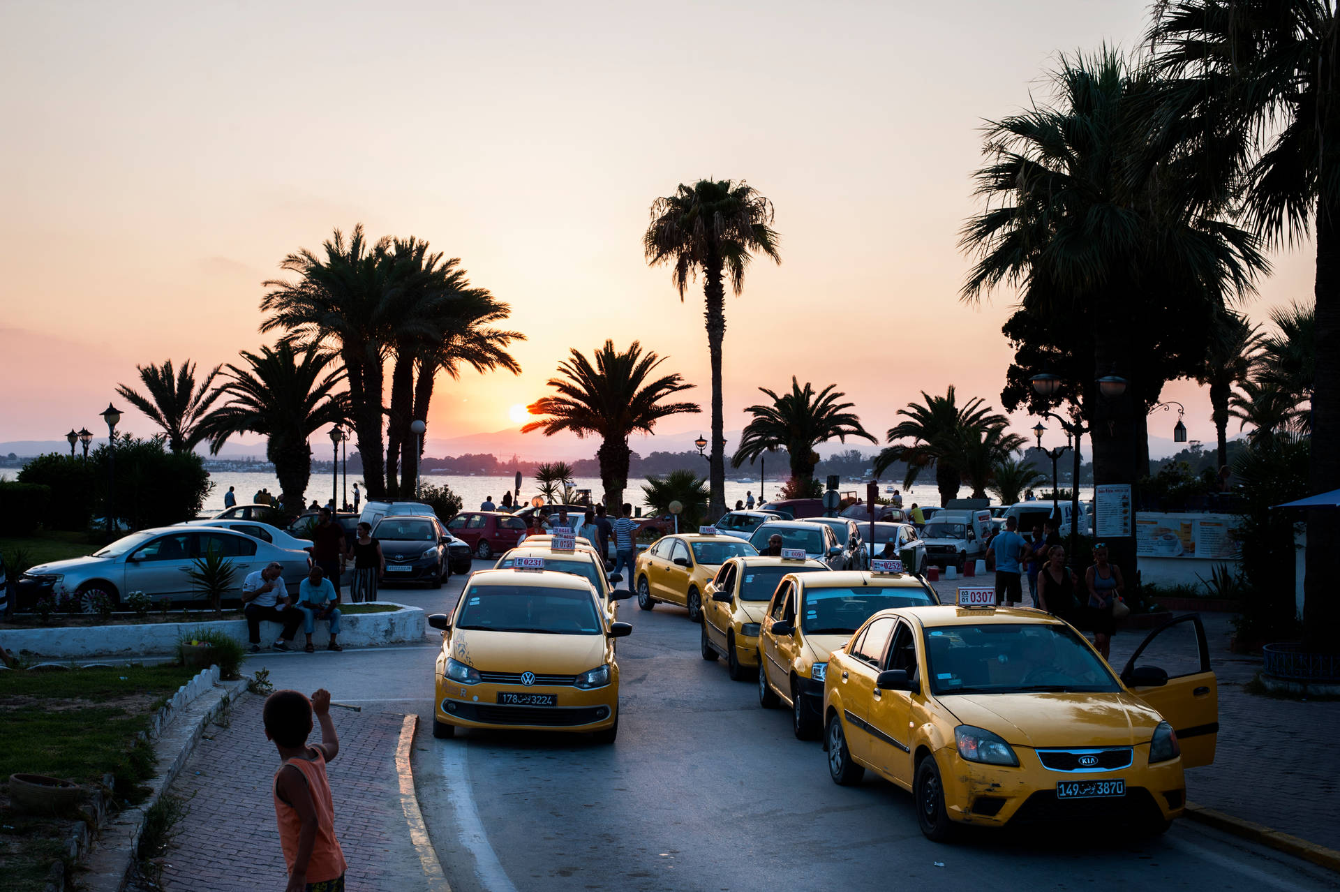Tunisia Road Full Of Cars Wallpaper