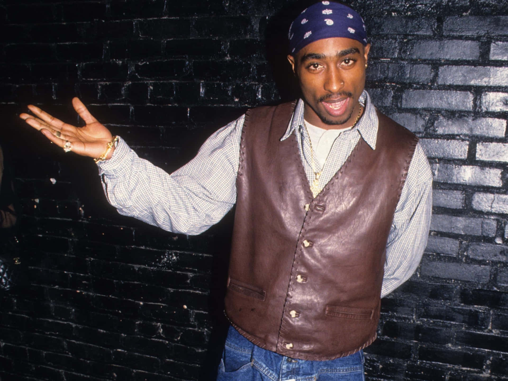 A portrait of the legendary rapper Tupac Shakur