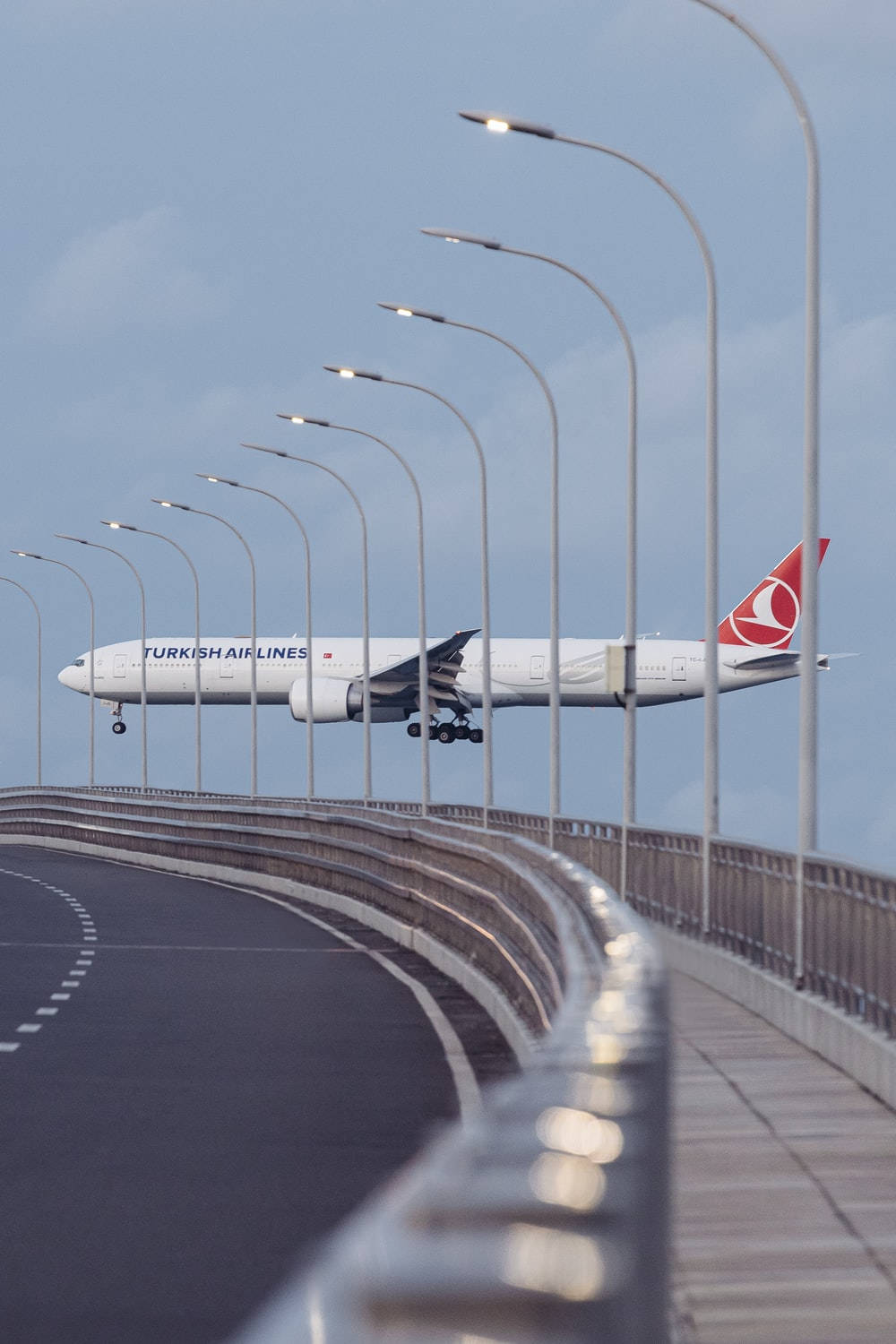 Turkish Airlines Airbus A319-132/100 Skrivebords Tapet Wallpaper