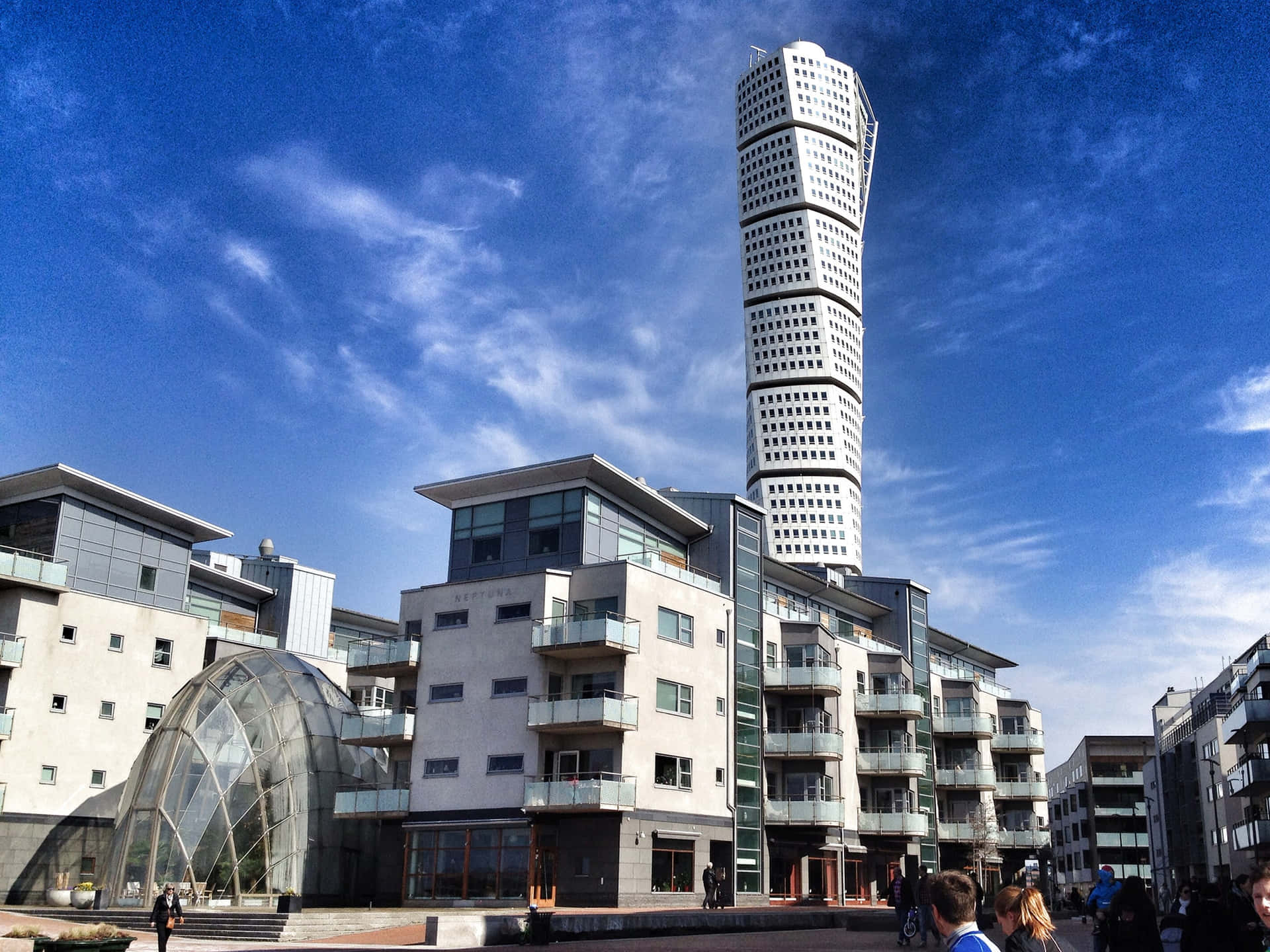 Majestic View of the Iconic Turning Torso Residential Tower Wallpaper