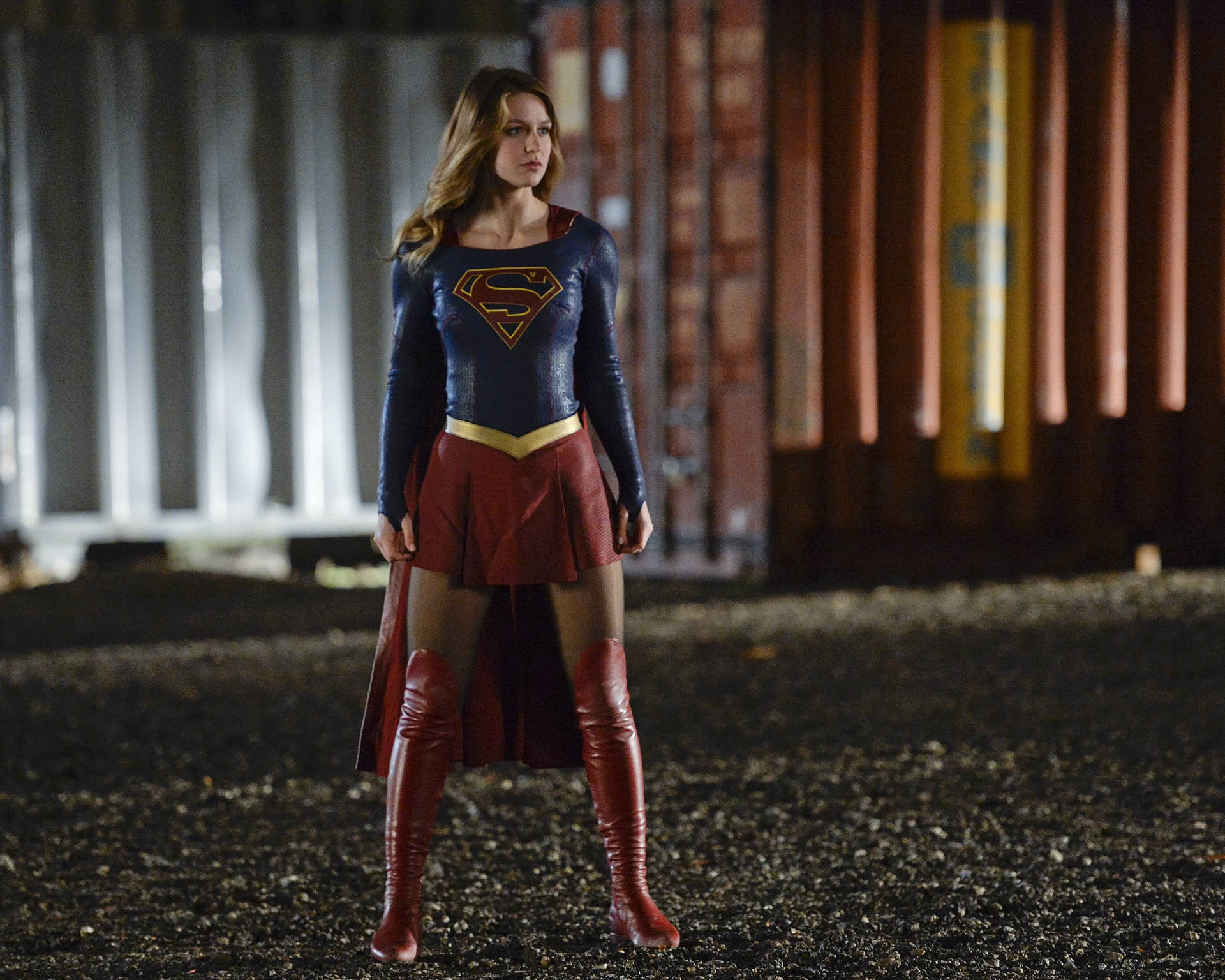 Tv 4k Supergirl In Costume Background