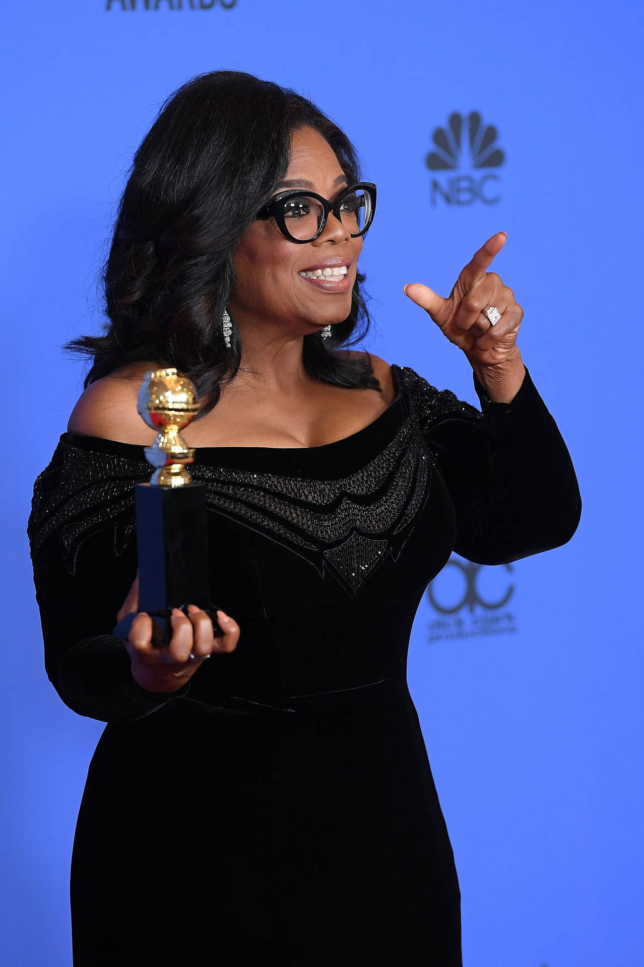 Tv Personality Oprah Winfrey Background