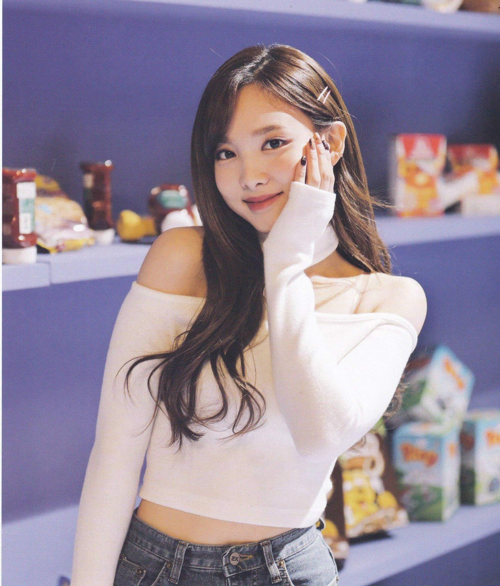 Twice Nayeon In A Pantry Wallpaper