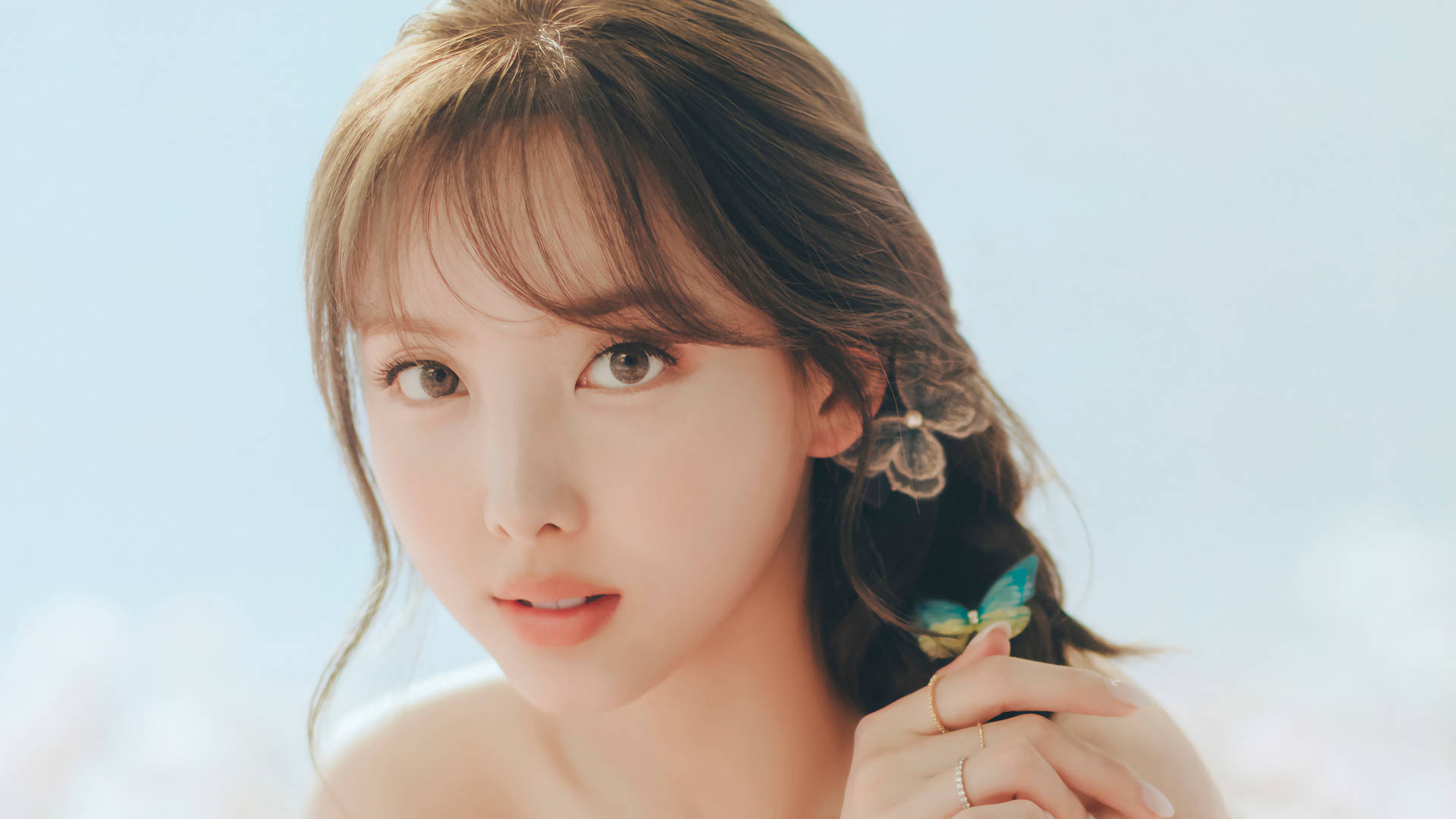 Twice Nayeon With Butterfly Hair Clips Wallpaper