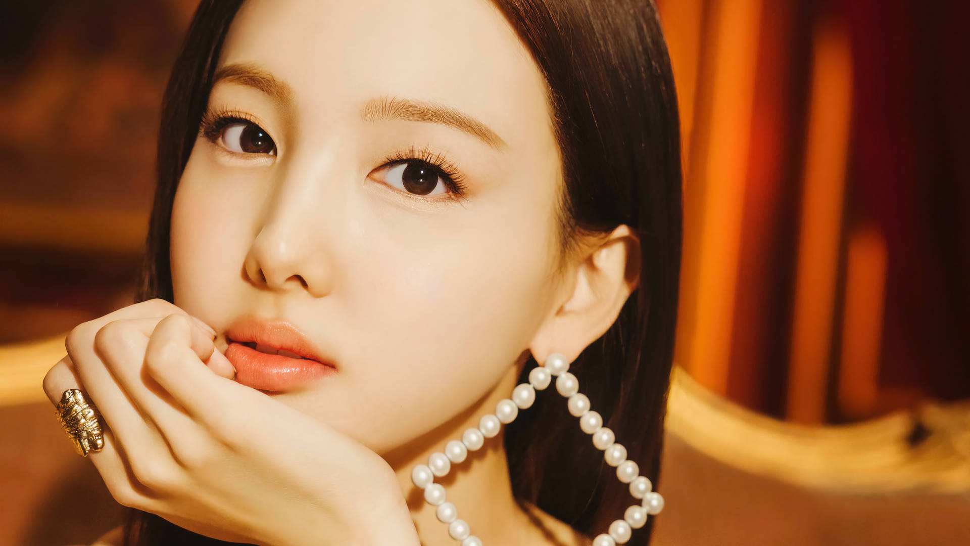 Twice Nayeon With Large Earring Wallpaper