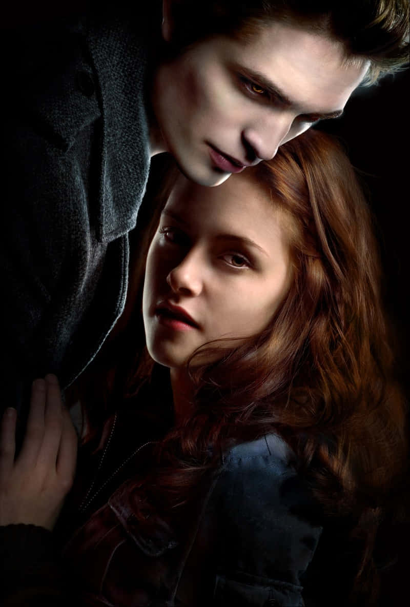 Twilight Movie Intimate Couple Portrait Wallpaper