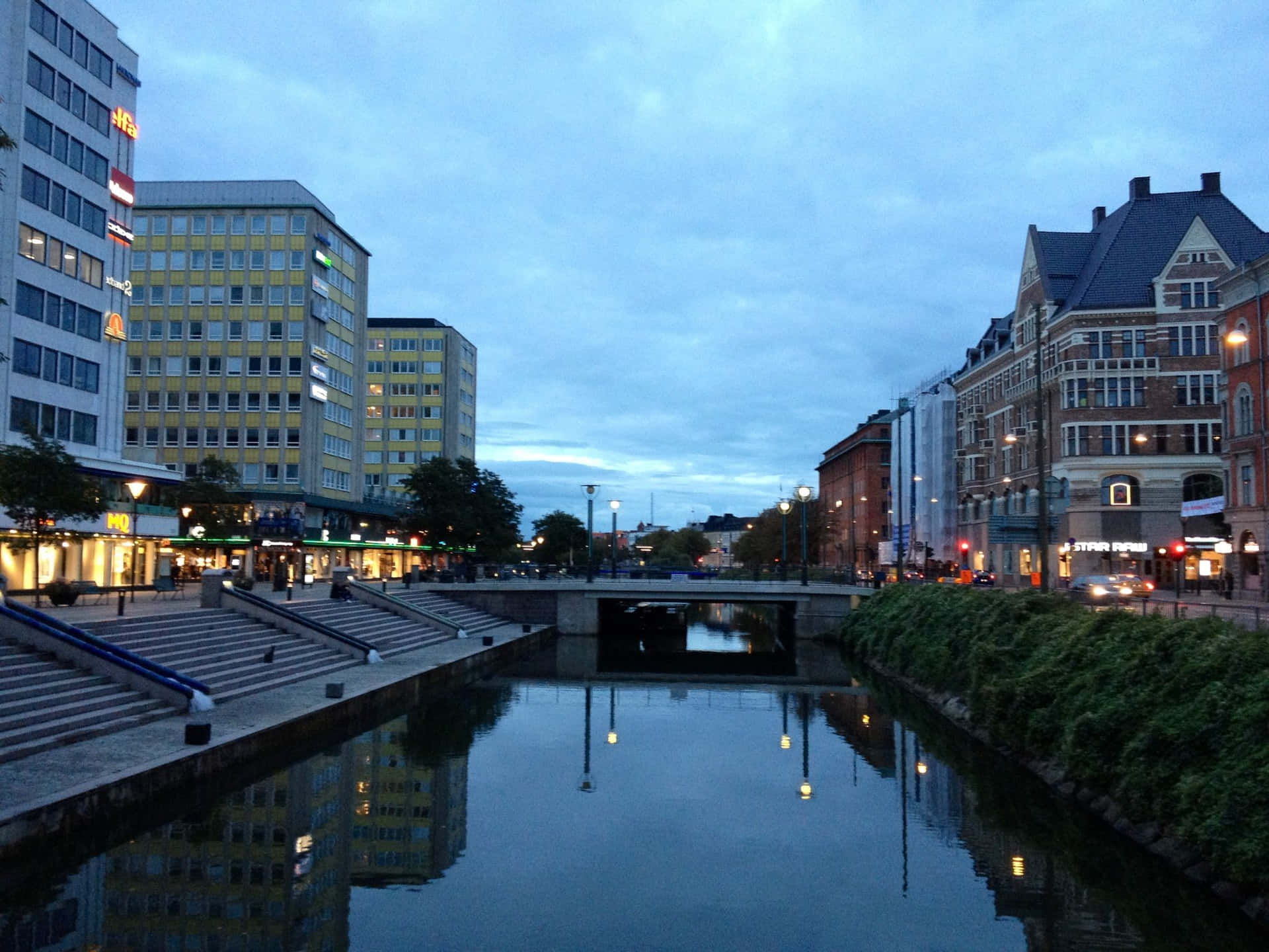 Twilight Reflecties Malmo Zweden Achtergrond