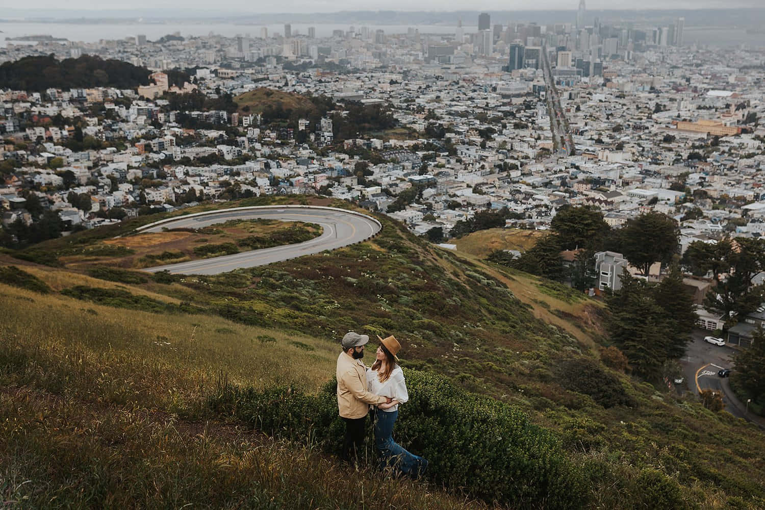 Twin Peaks San Francisco Couple View Wallpaper