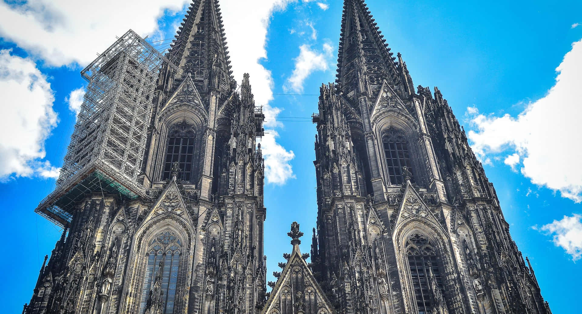 Twin Towers Of Cologne Cathedral Wallpaper