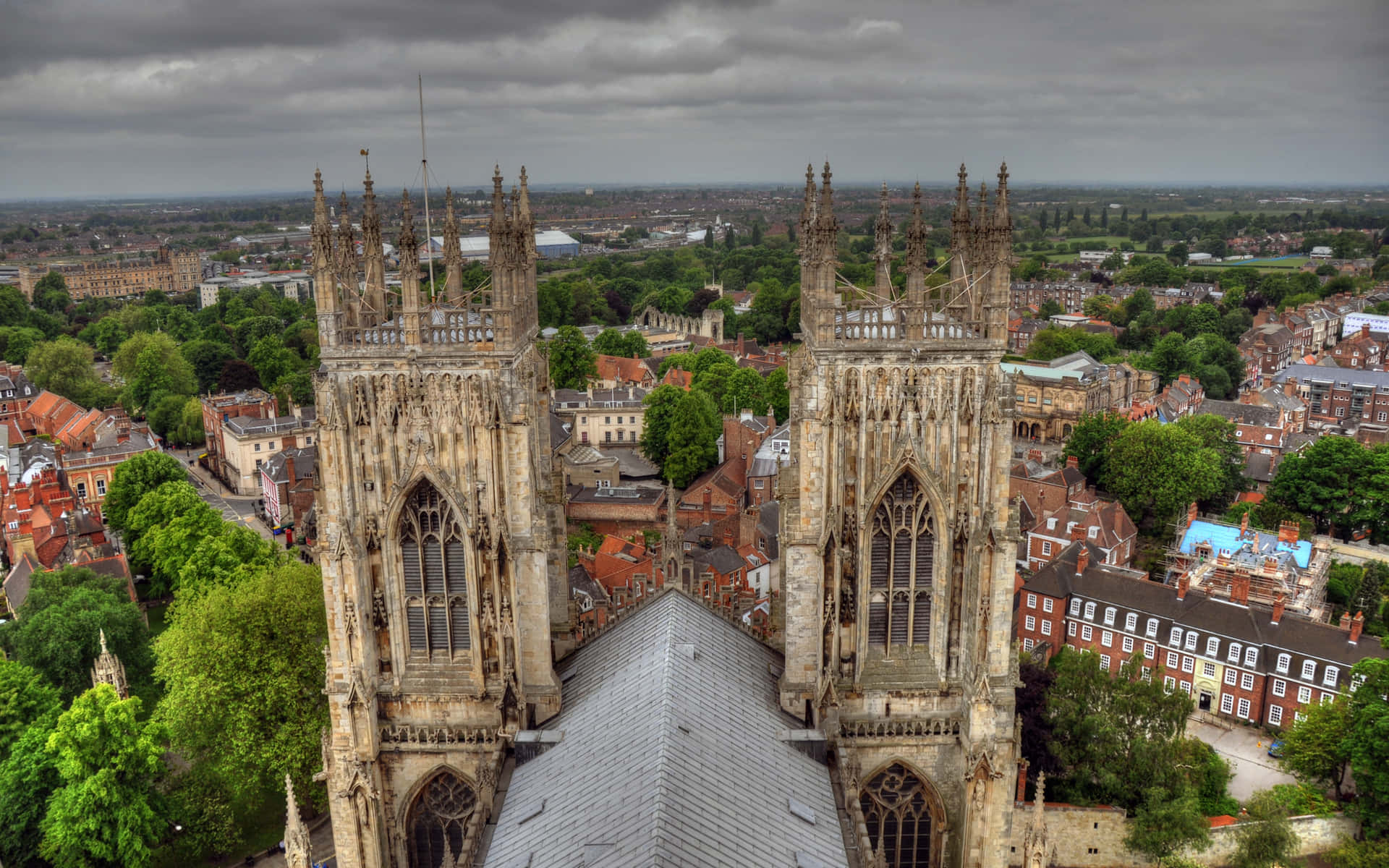 Two Towers York Minster Cathedral Cloudy Wallpaper