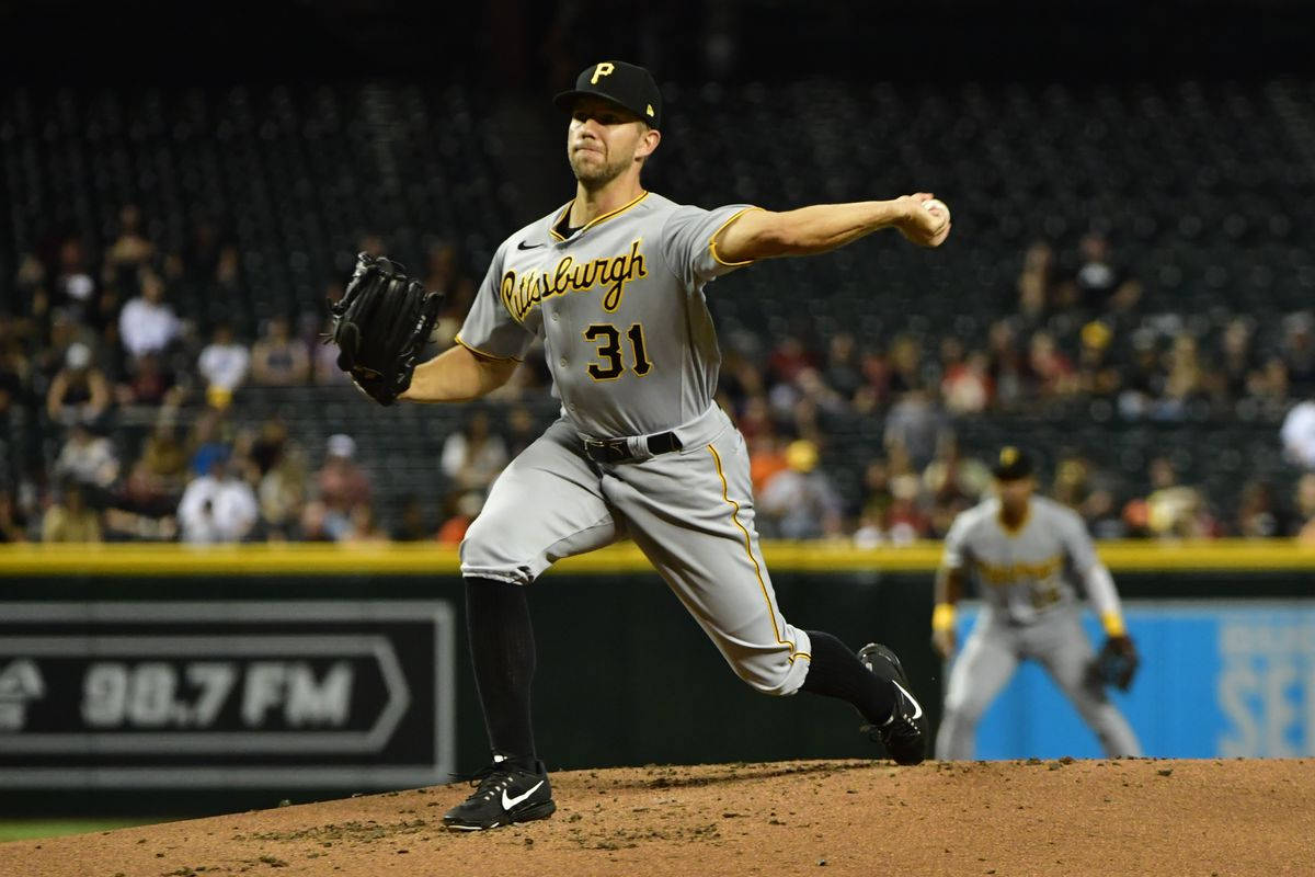 Tyler Anderson kaster for Pittsburgh Pirates Wallpaper