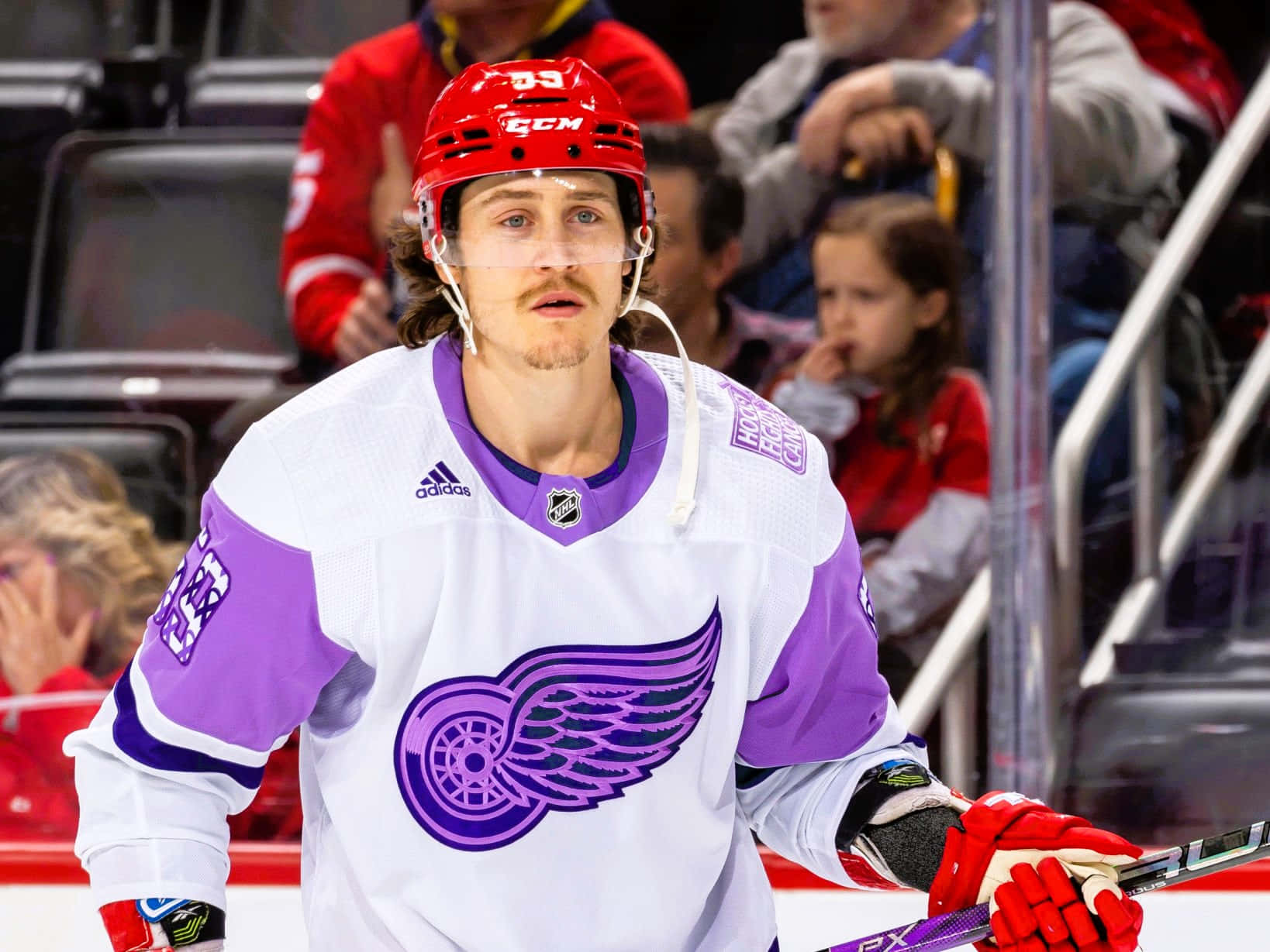 Tyler Bertuzzi in action during a hockey game Wallpaper