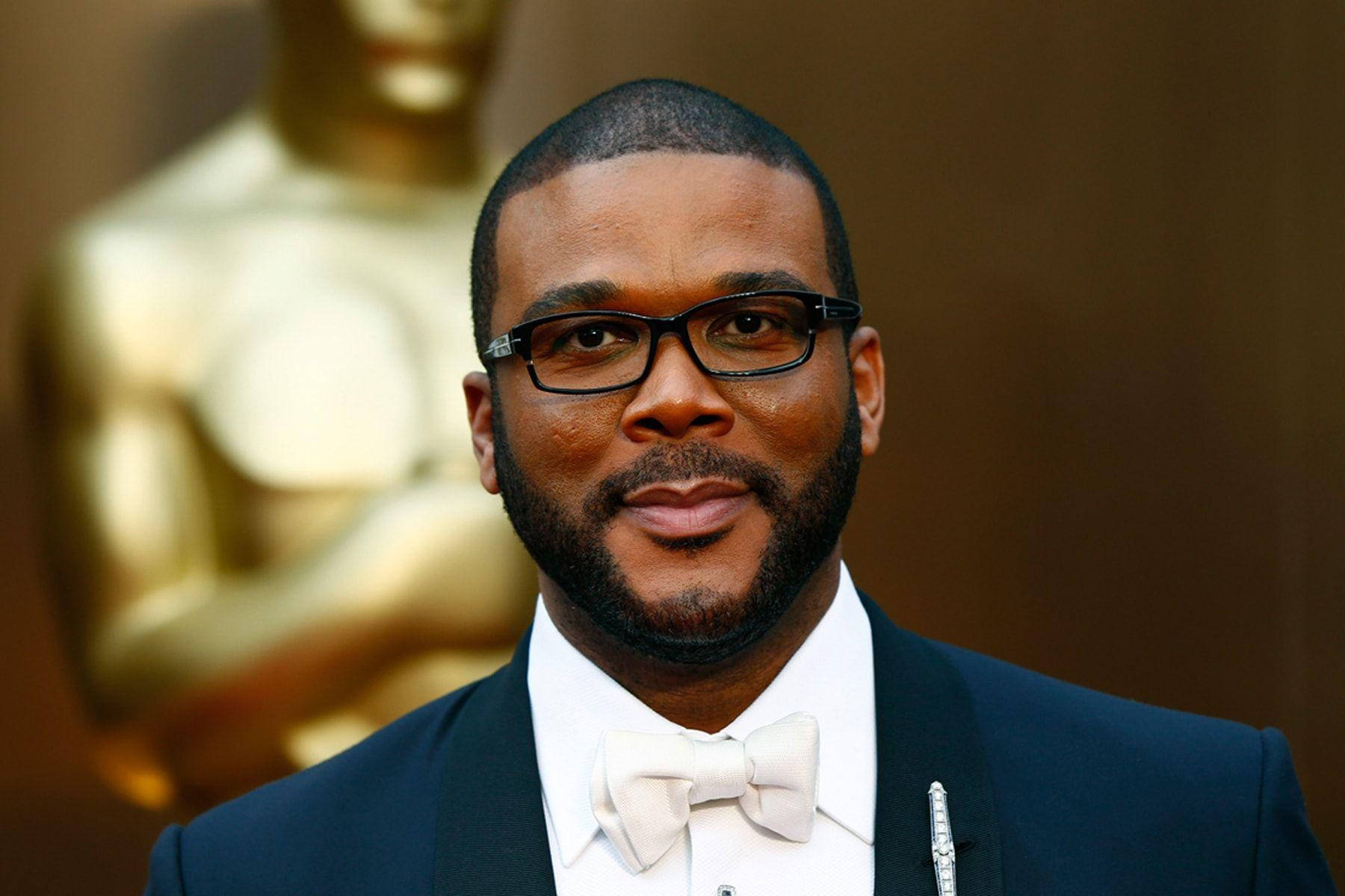 Tyler Perry Top 5 Richest Actor In The World Wallpaper