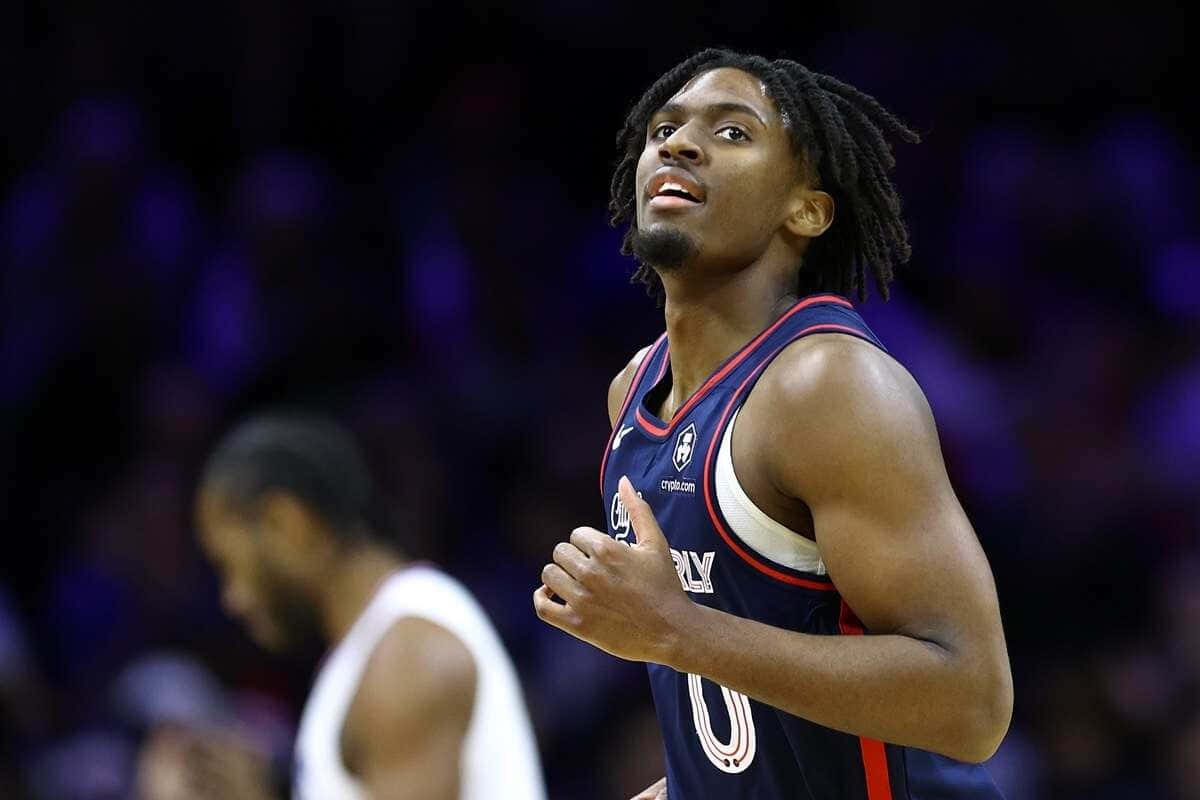 Tyrese Maxey Philadelphia76ers Veldactie Achtergrond