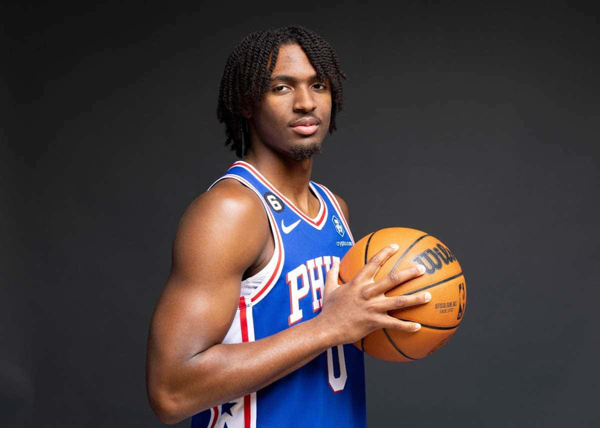 Tyrese Maxey Philadelphia76ers Portret Achtergrond