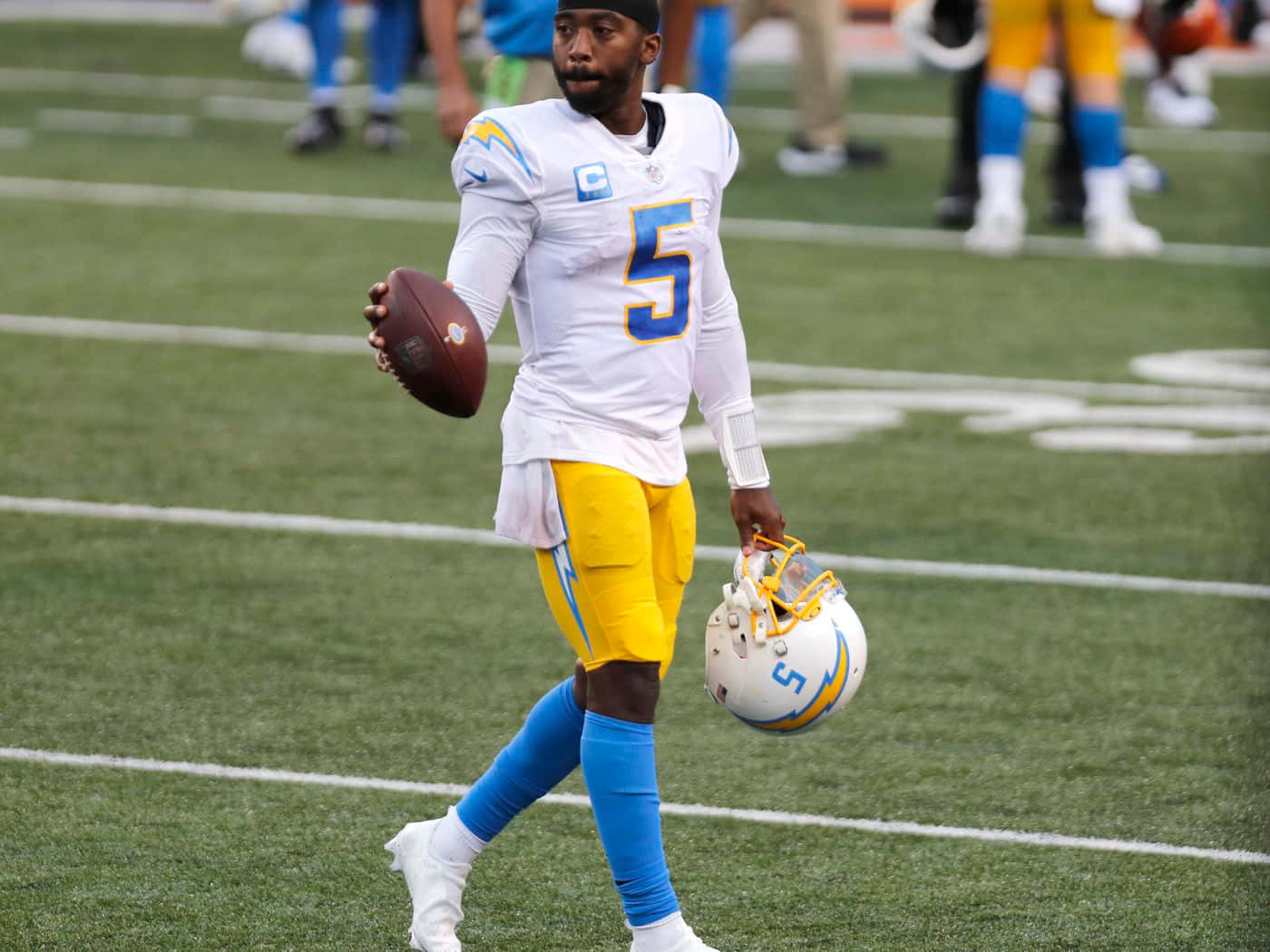 Tyrod Taylor Los Angeles Chargers Quarterback Wallpaper