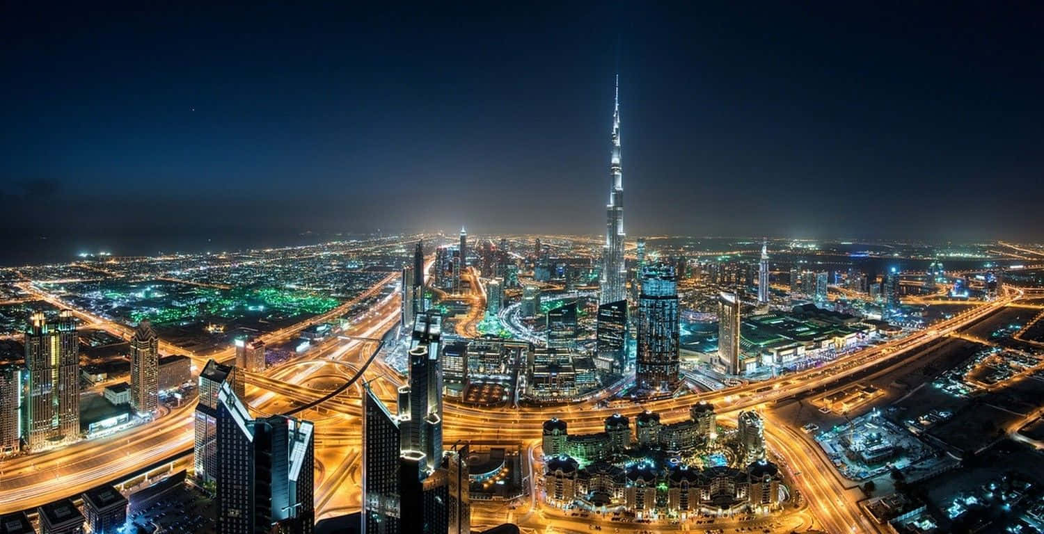 Erlebensie Die Prächtigen Landschaften Der Vereinigten Arabischen Emirate.