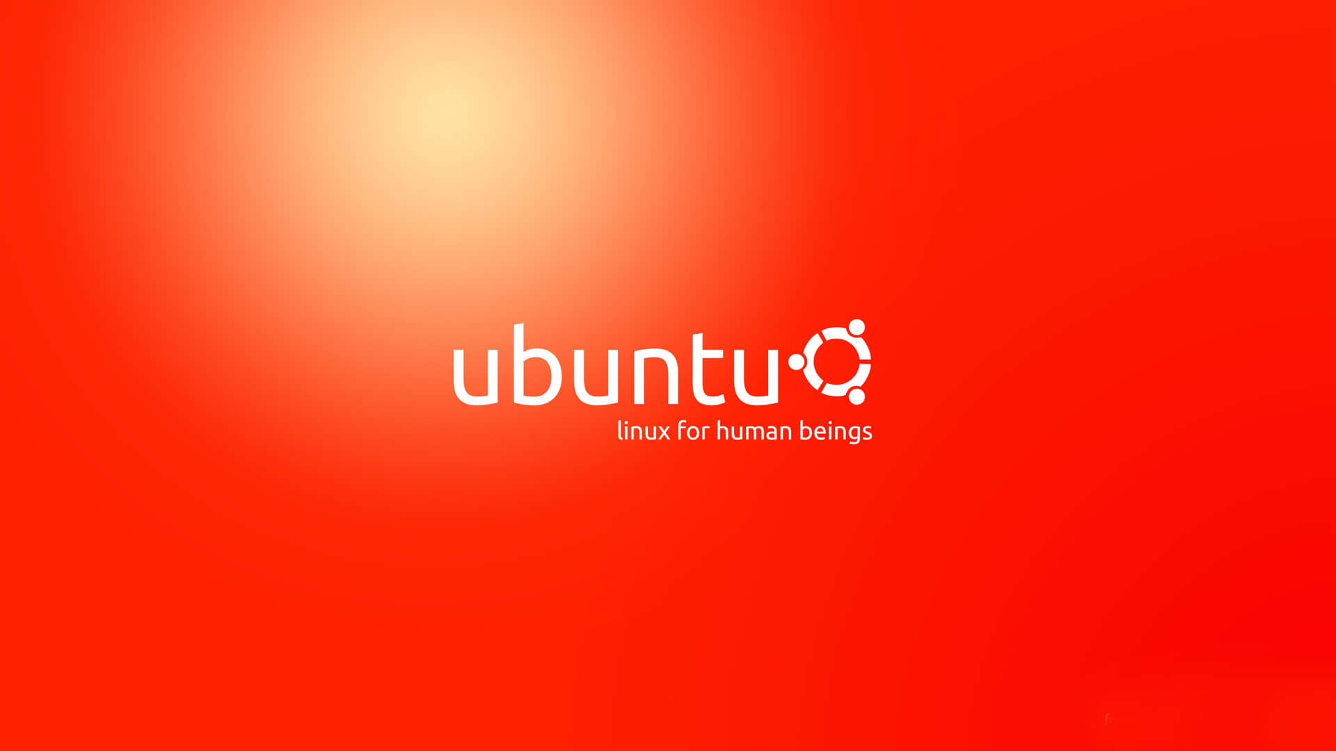 Nyd skønheden af operativsystemet Ubuntu 4K tapet. Wallpaper