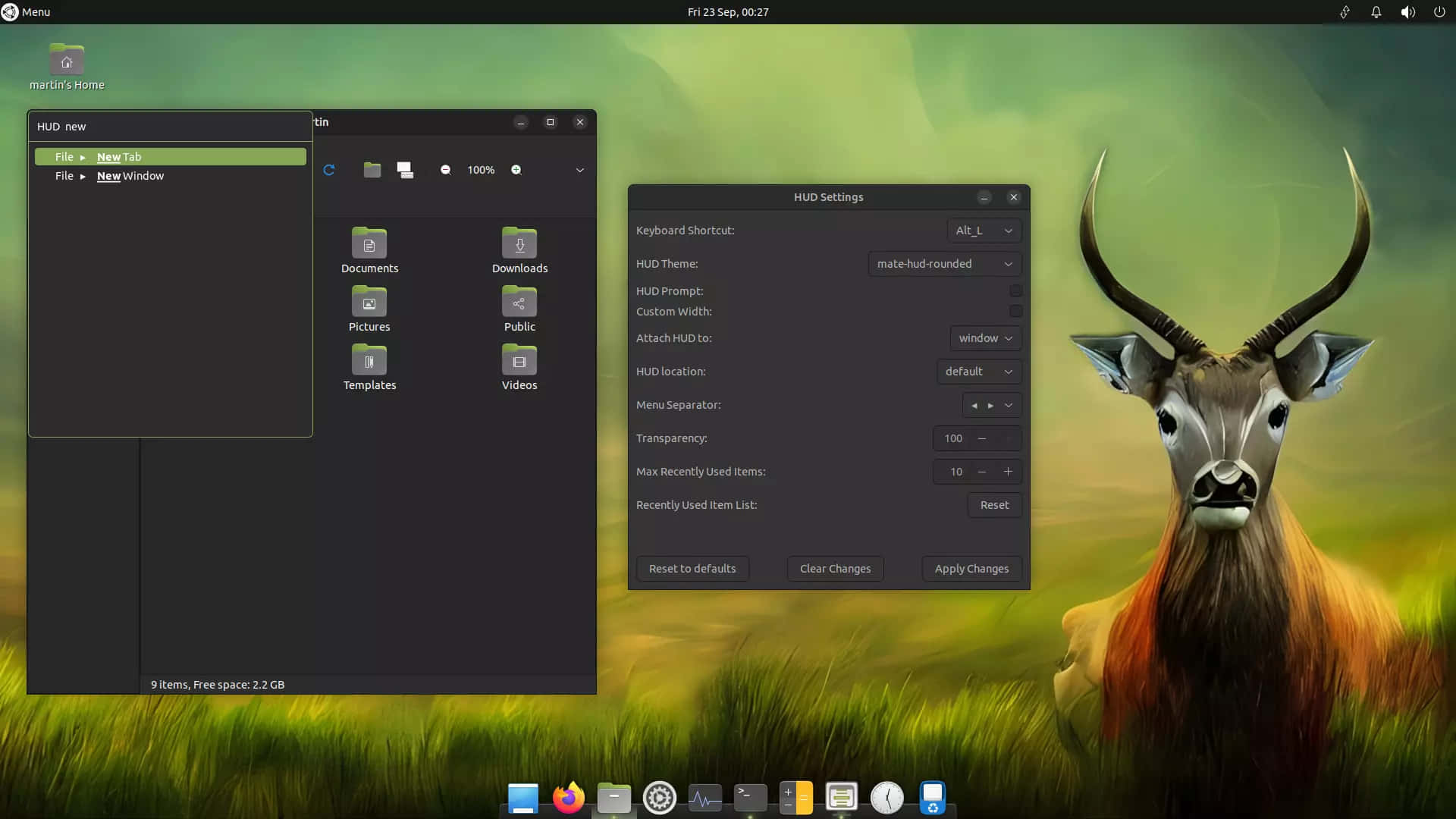 Lysefarvet computer skrivebord med Ubuntu open-kildekode operativsystem