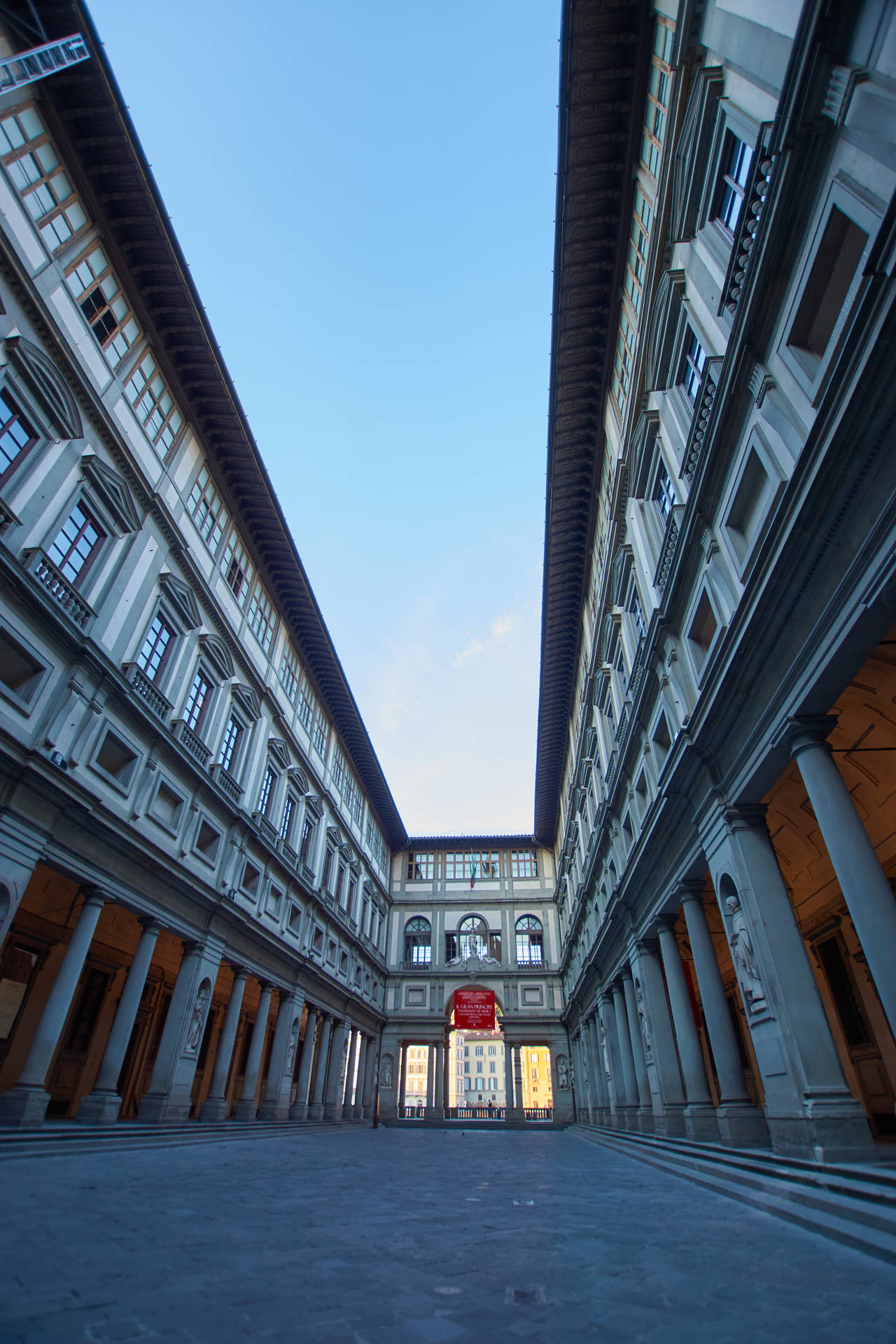 Uffizi Gallery Low-Angle Photo Wallpaper